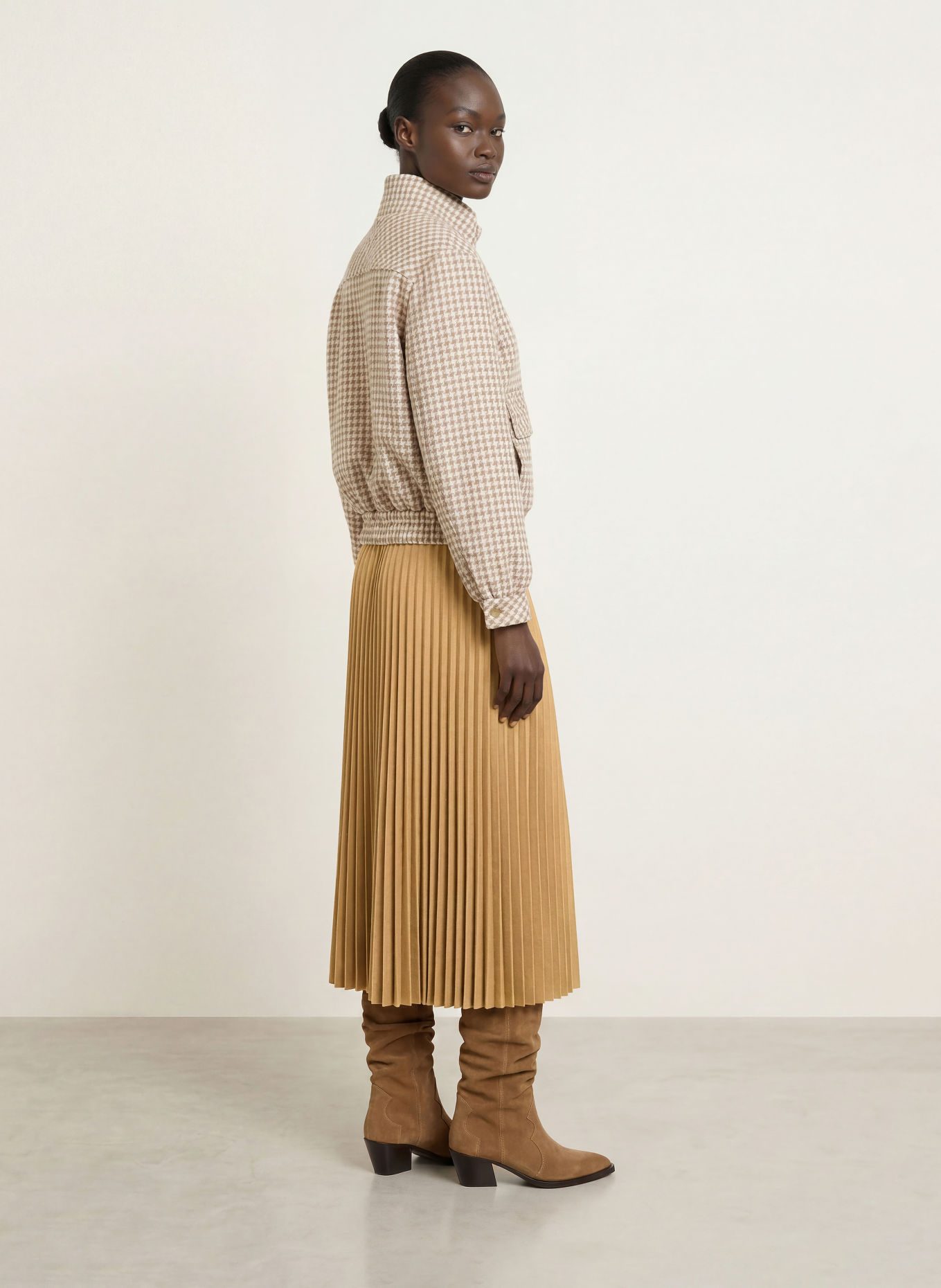 MARC CAIN Pleated flannel skirt: 620 tannin