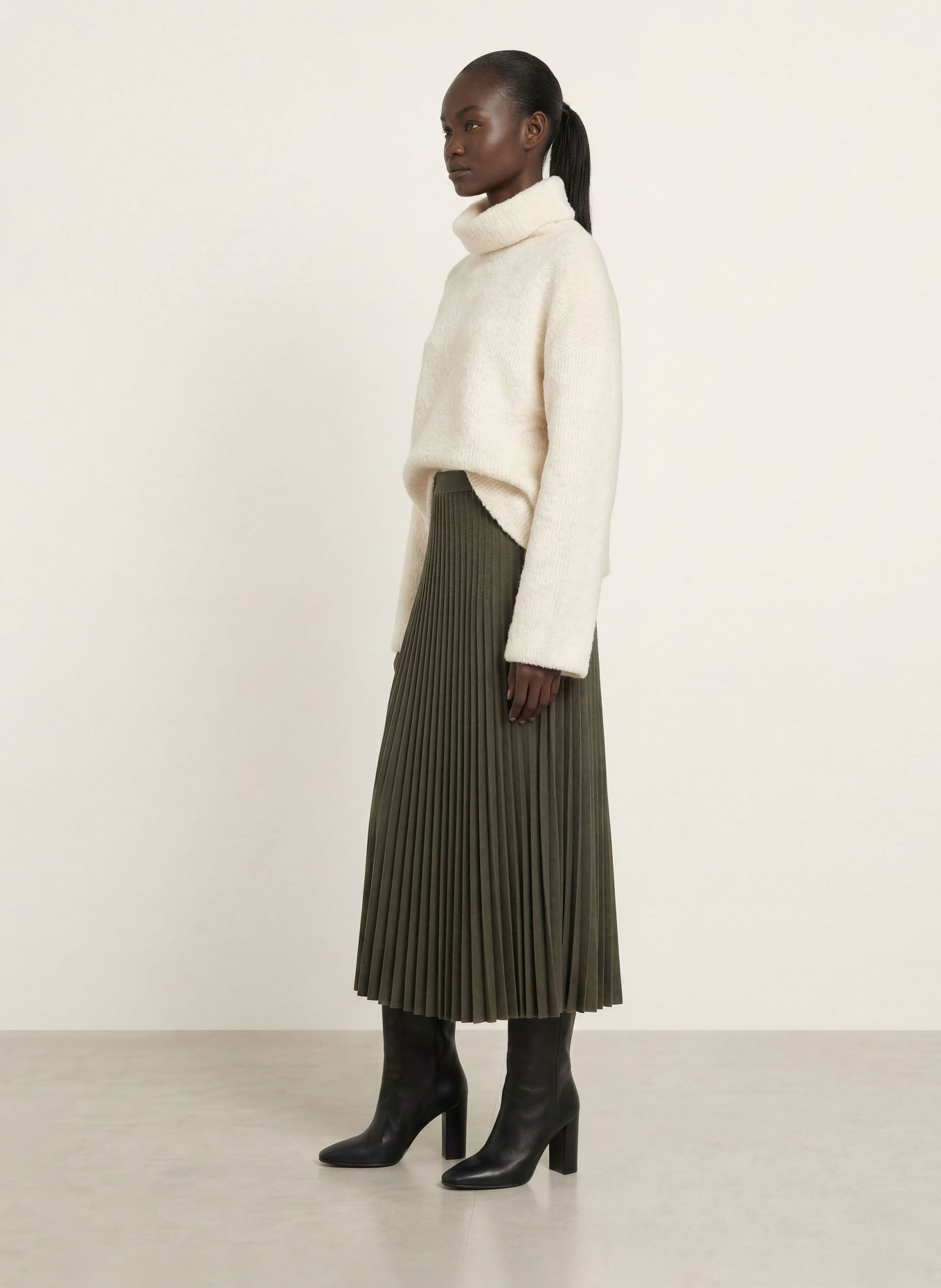 MARC CAIN Pleated flannel skirt: 599 forest night new