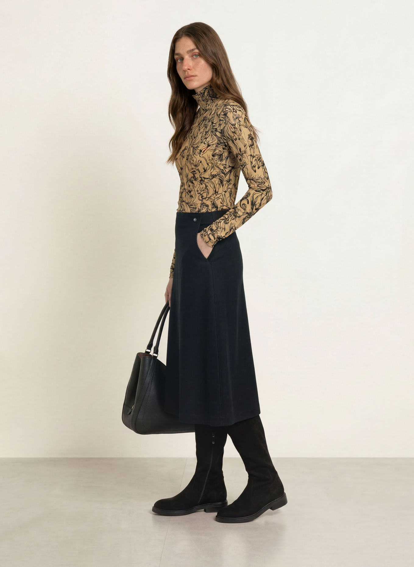 MARC CAIN Longsleeve met lange mouwen van mesh: 620 tannin