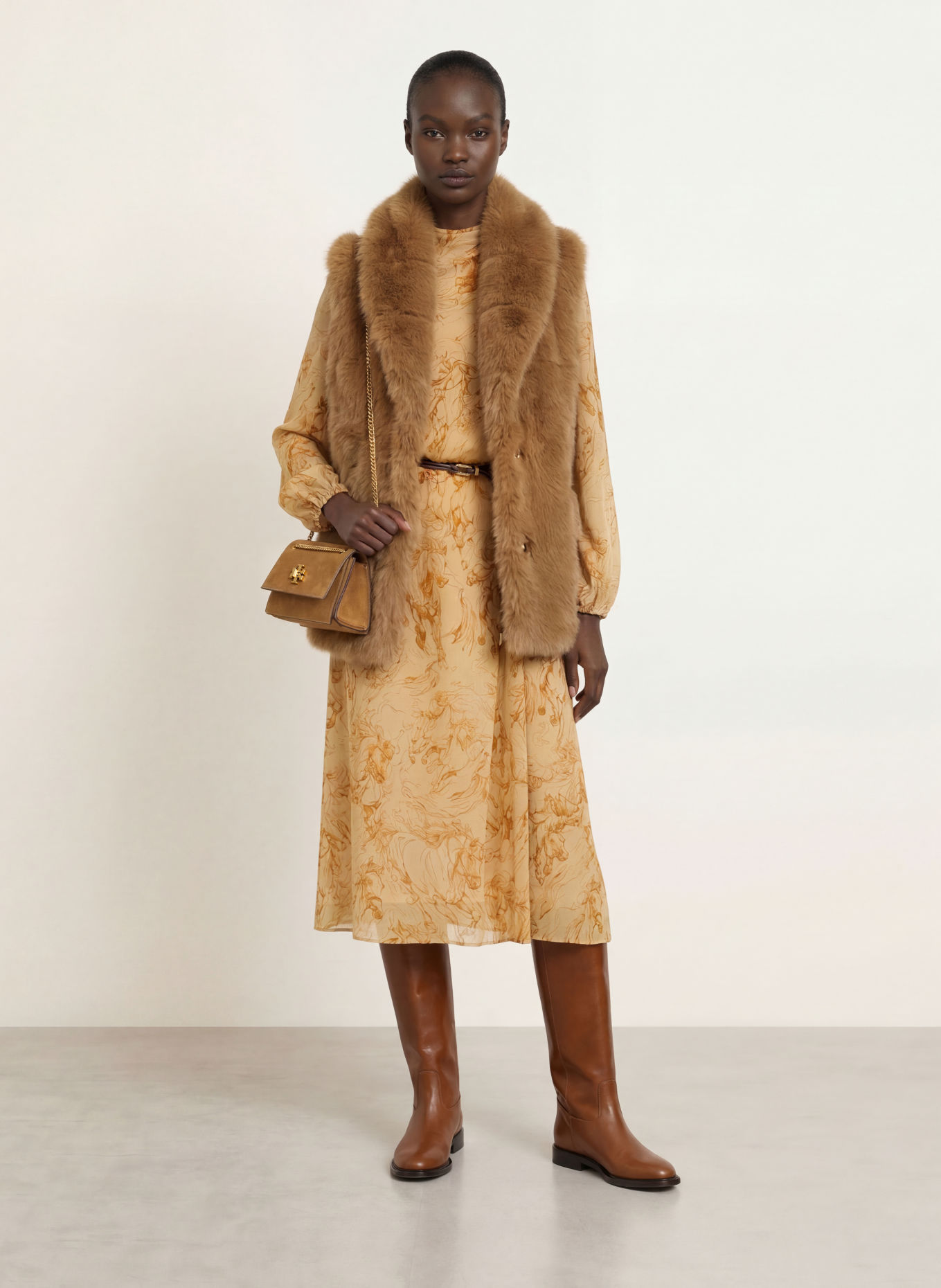 MARC CAIN Kleid: 620 tannin