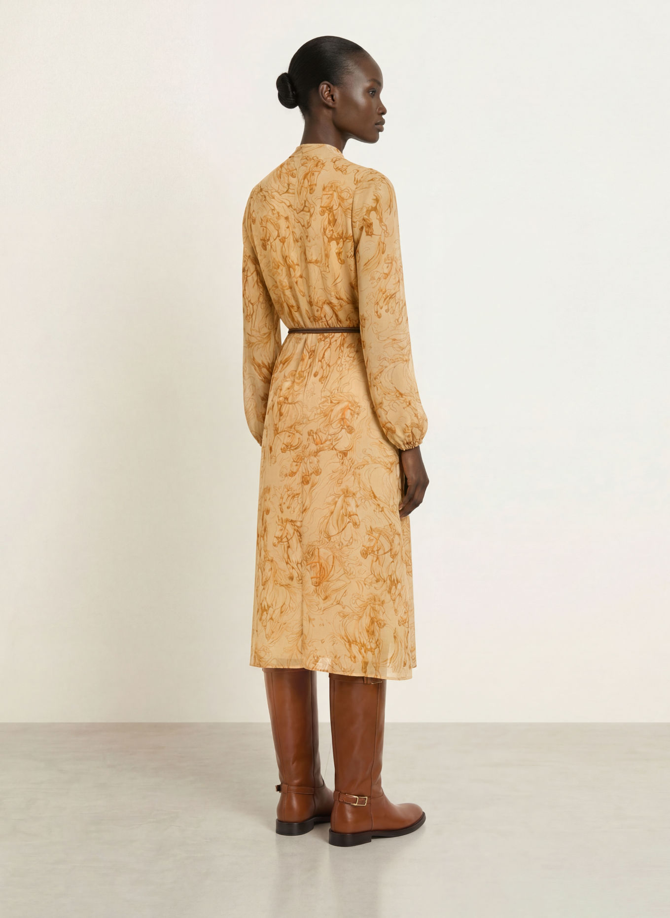 MARC CAIN Kleid: 620 tannin