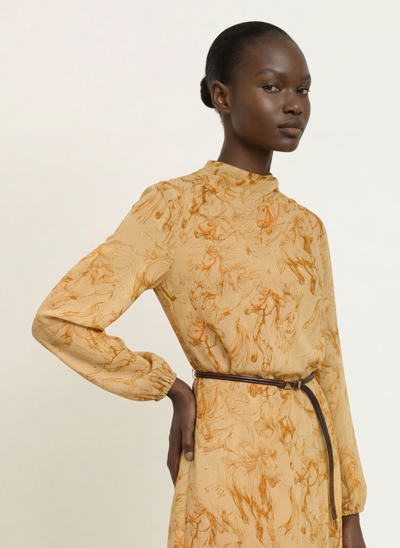 MARC CAIN Kleid: 620 tannin