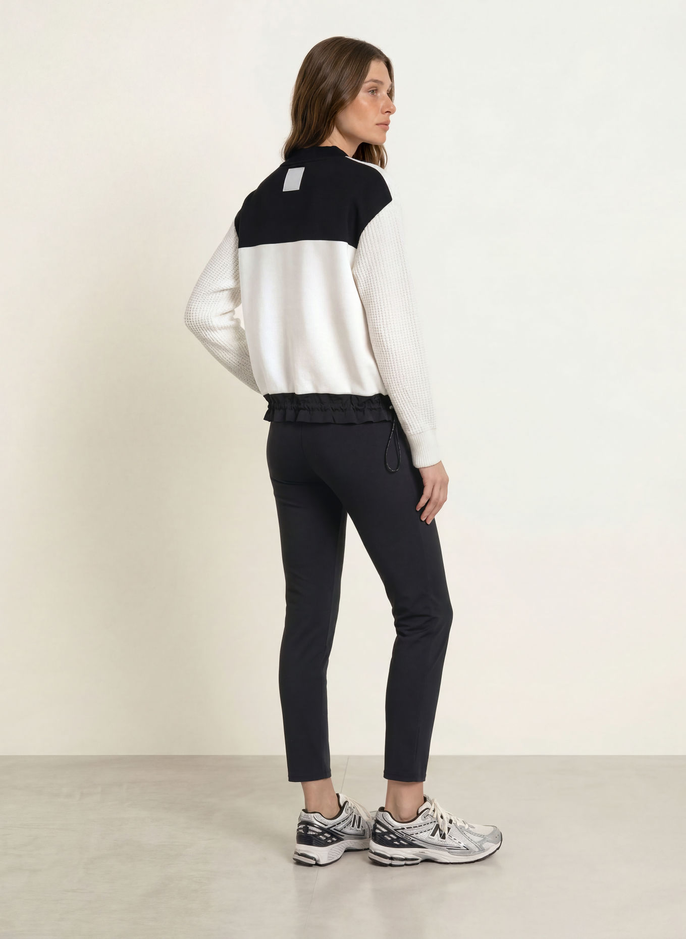 MARC CAIN Pullover im Materialmix: 190 white and black