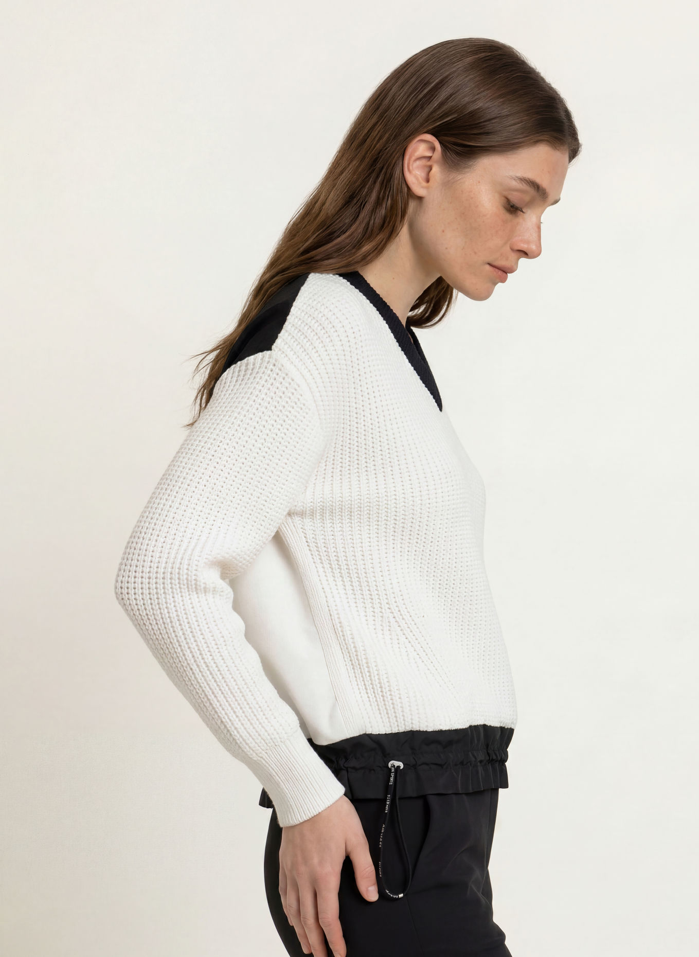 MARC CAIN Pullover im Materialmix: 190 white and black