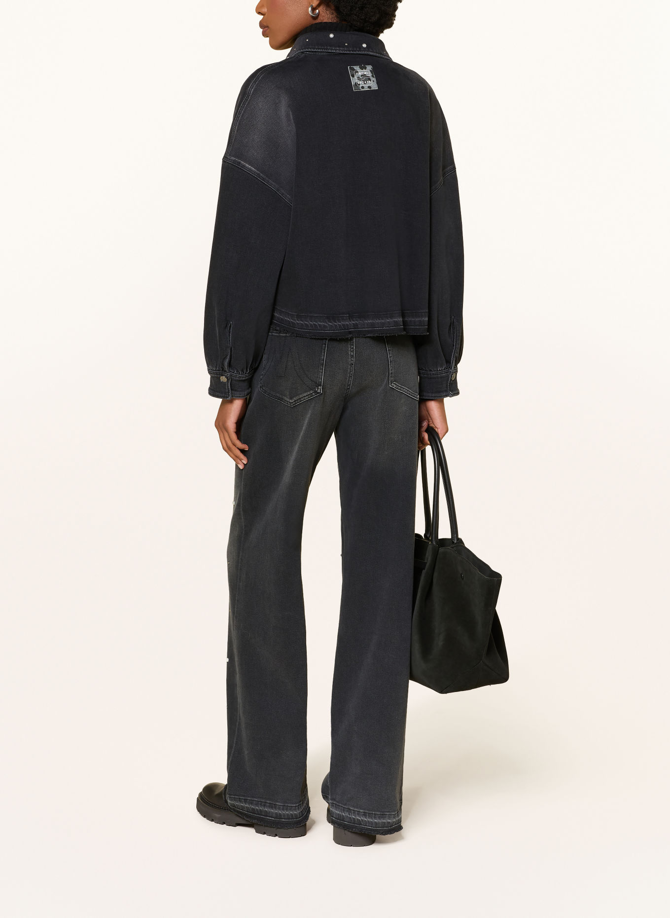MARC CAIN Jeansbluse mit Schmucksteinen und Schmuckperlen: 900 black new