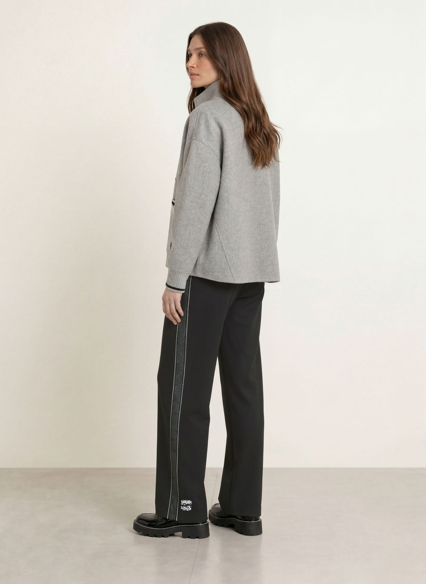 MARC CAIN Marlenehose WEDI mit Galonstreifen: 900 black new
