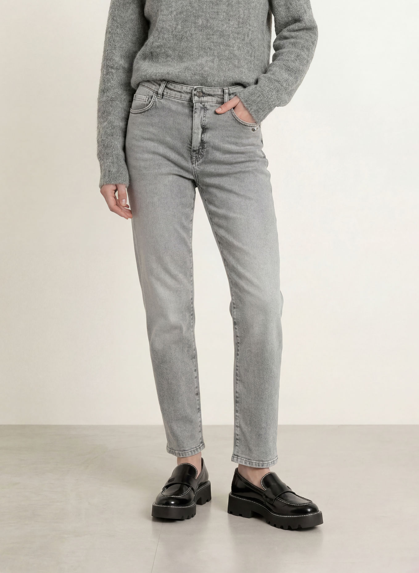 MARC CAIN Mom jeans FEURA: 820 GREY