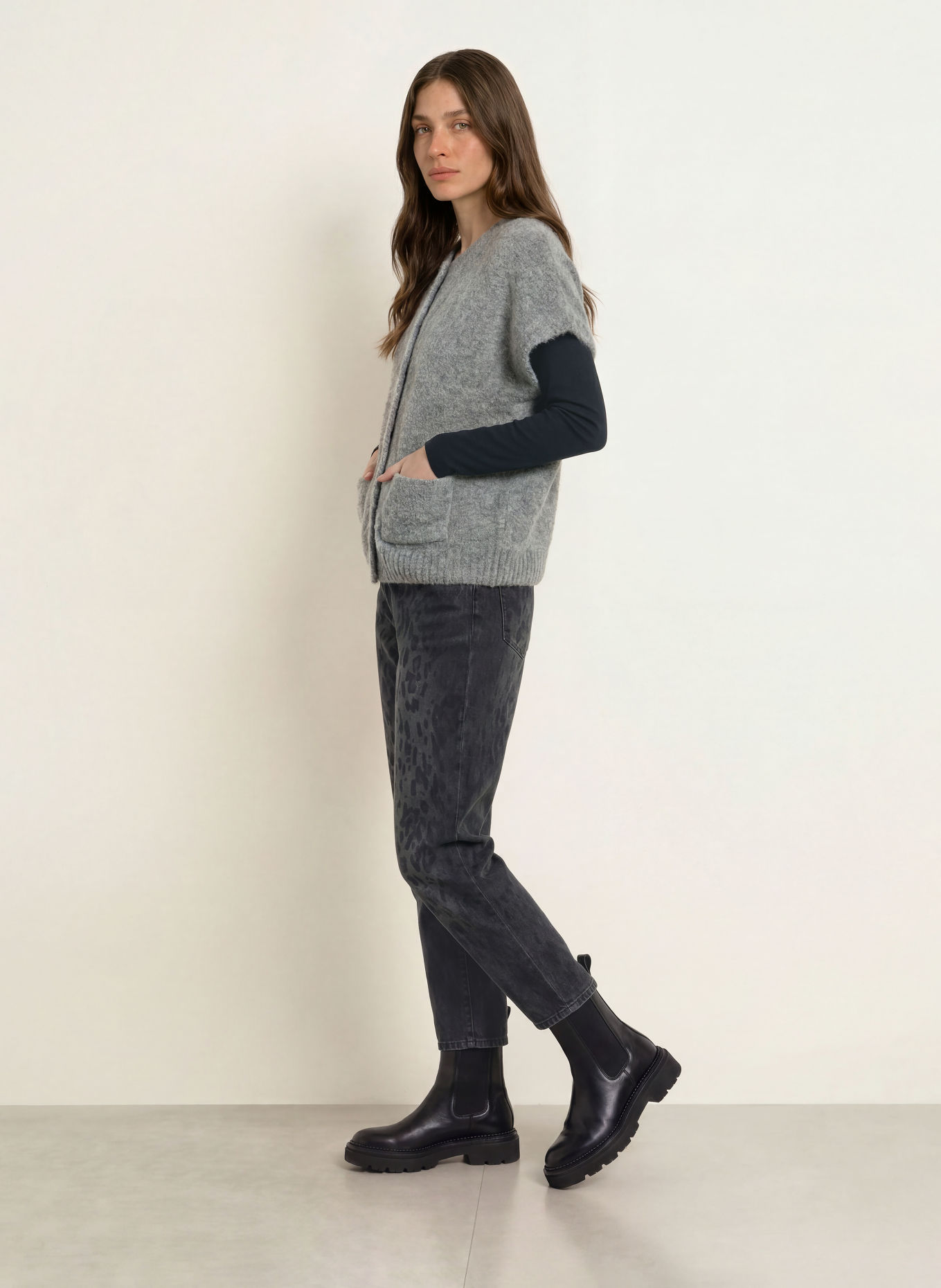 MARC CAIN Strickjacke mit Alpaka: 820 GREY