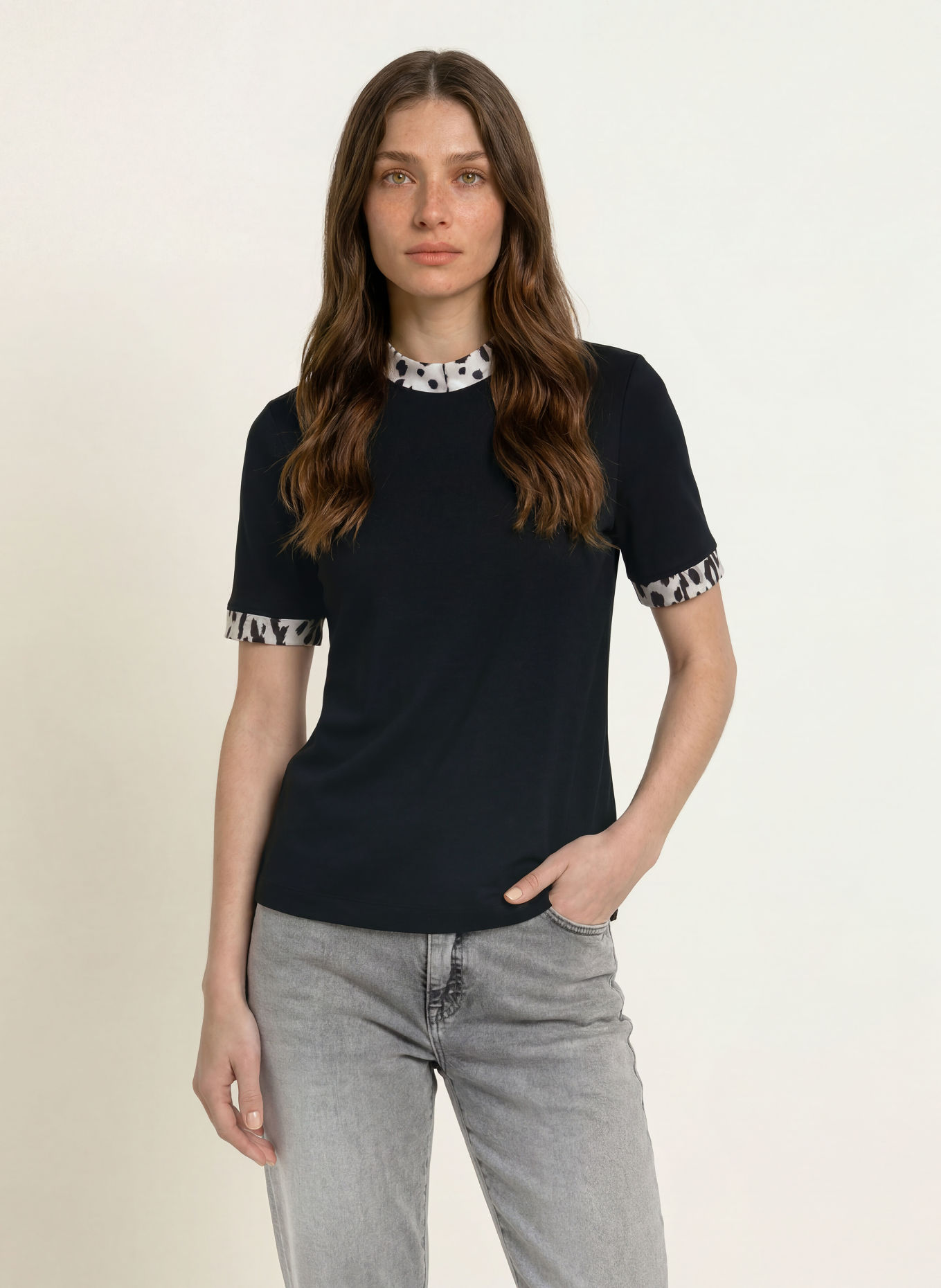 MARC CAIN T-shirt: 900 black new