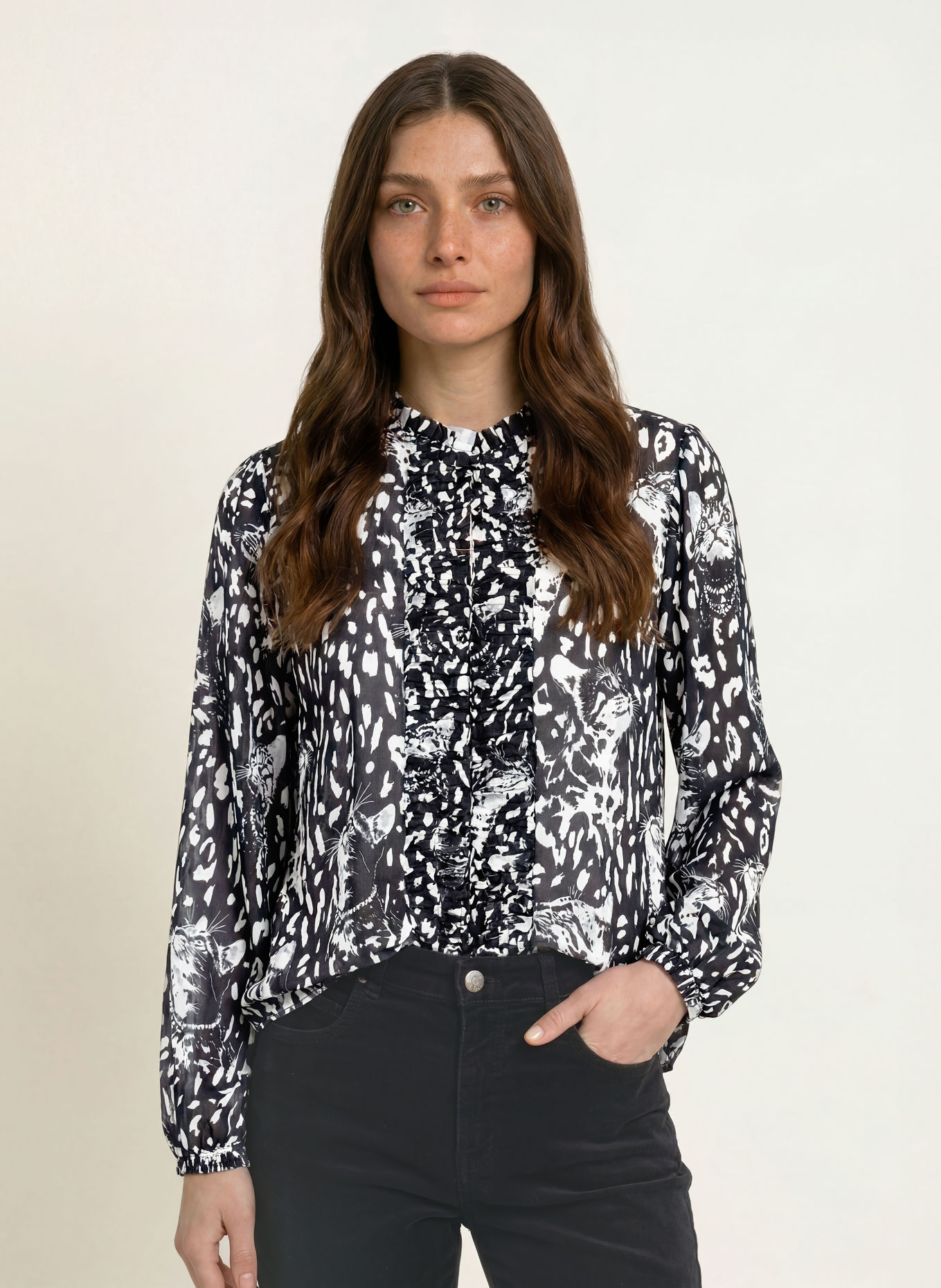 MARC CAIN Blusenshirt mit Rüschen: 900 black new