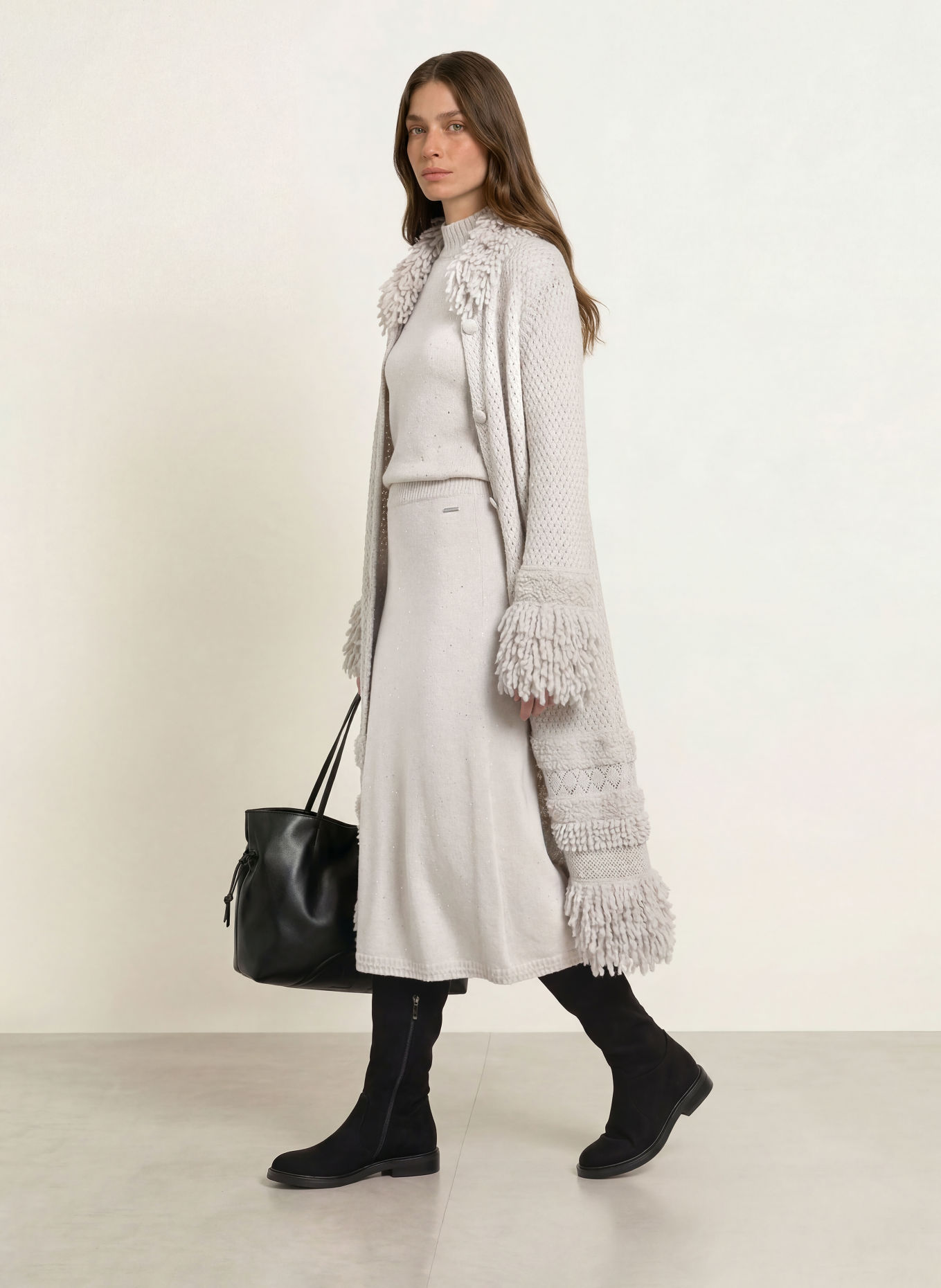 MARC CAIN Strickmantel mit Cashmere und Pailletten: 802 nimbus cloud