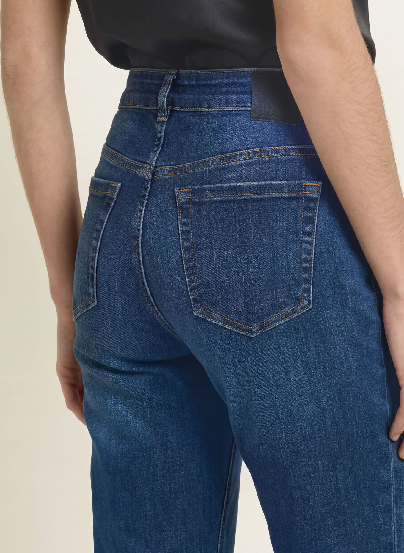 MARC CAIN Zkrácené džíny FORLI s ozdobnými kamínky: 357 vintage indigo