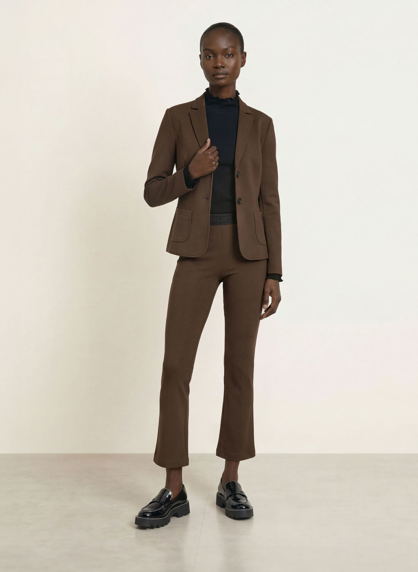 MARC CAIN Bootcut broek FREDERICA: 699 dark wood