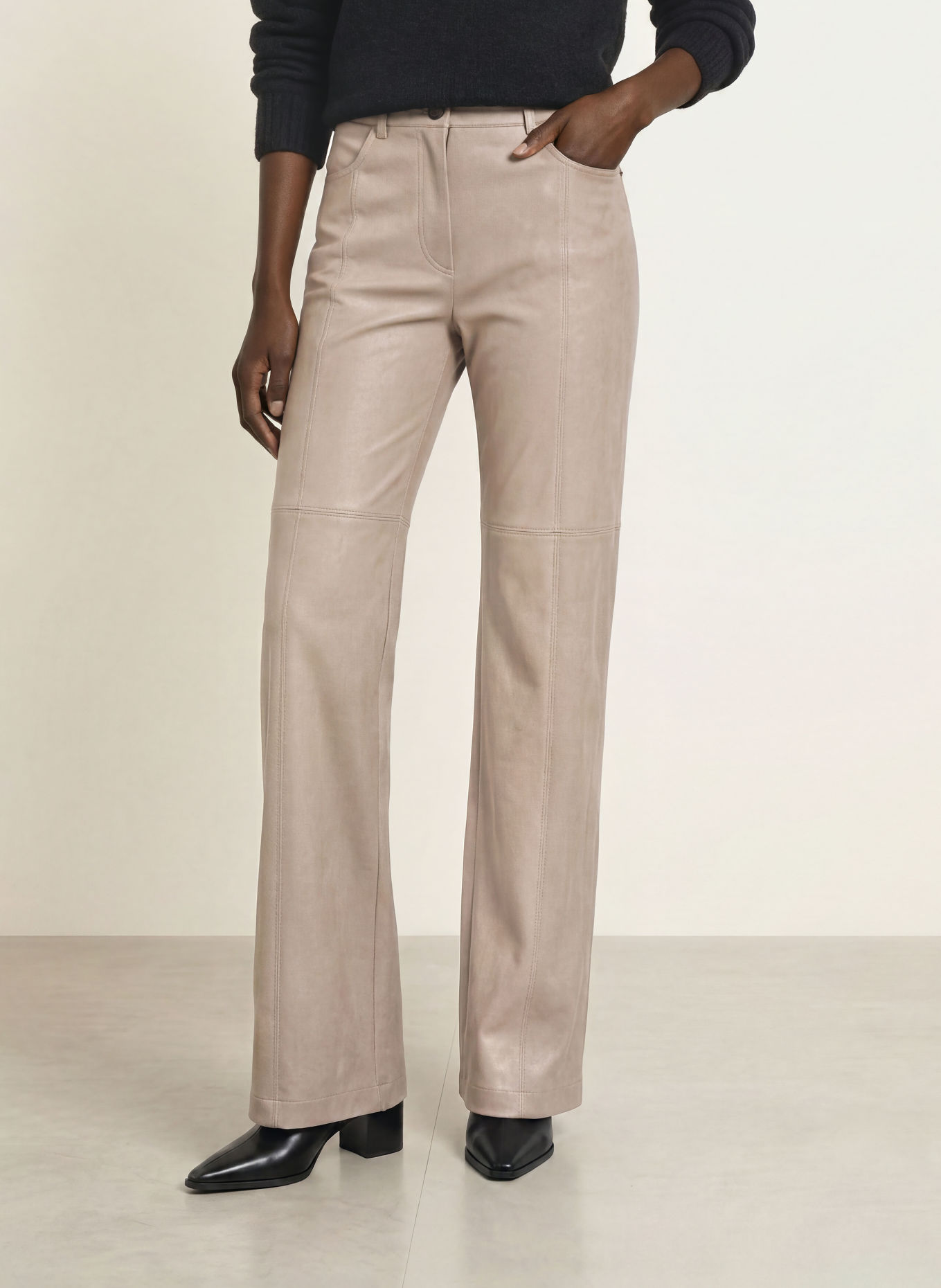MARC CAIN WARRI Leather-Look Trousers: 662 driftwood