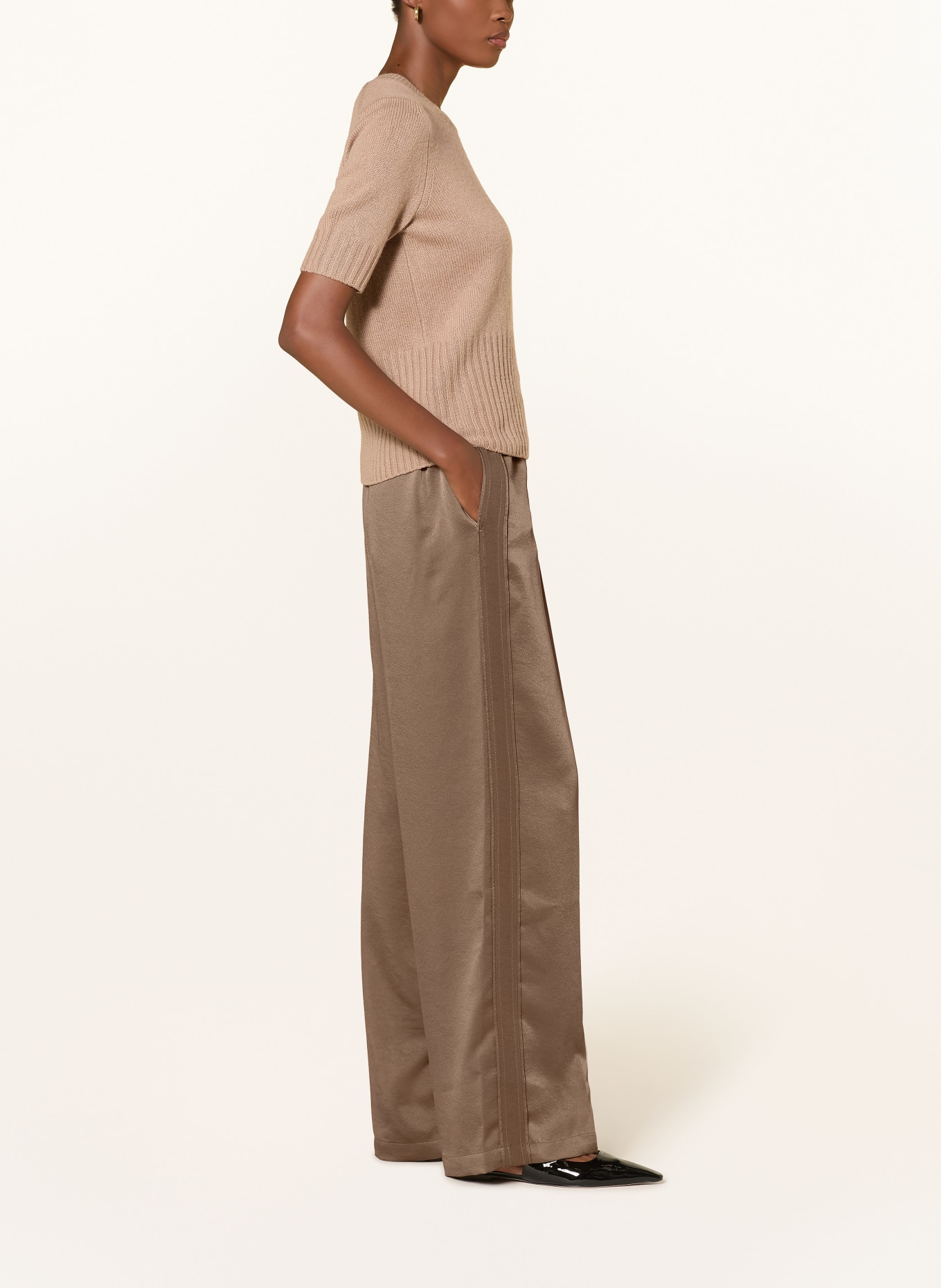 VINCE Marlenehose: TAUPE