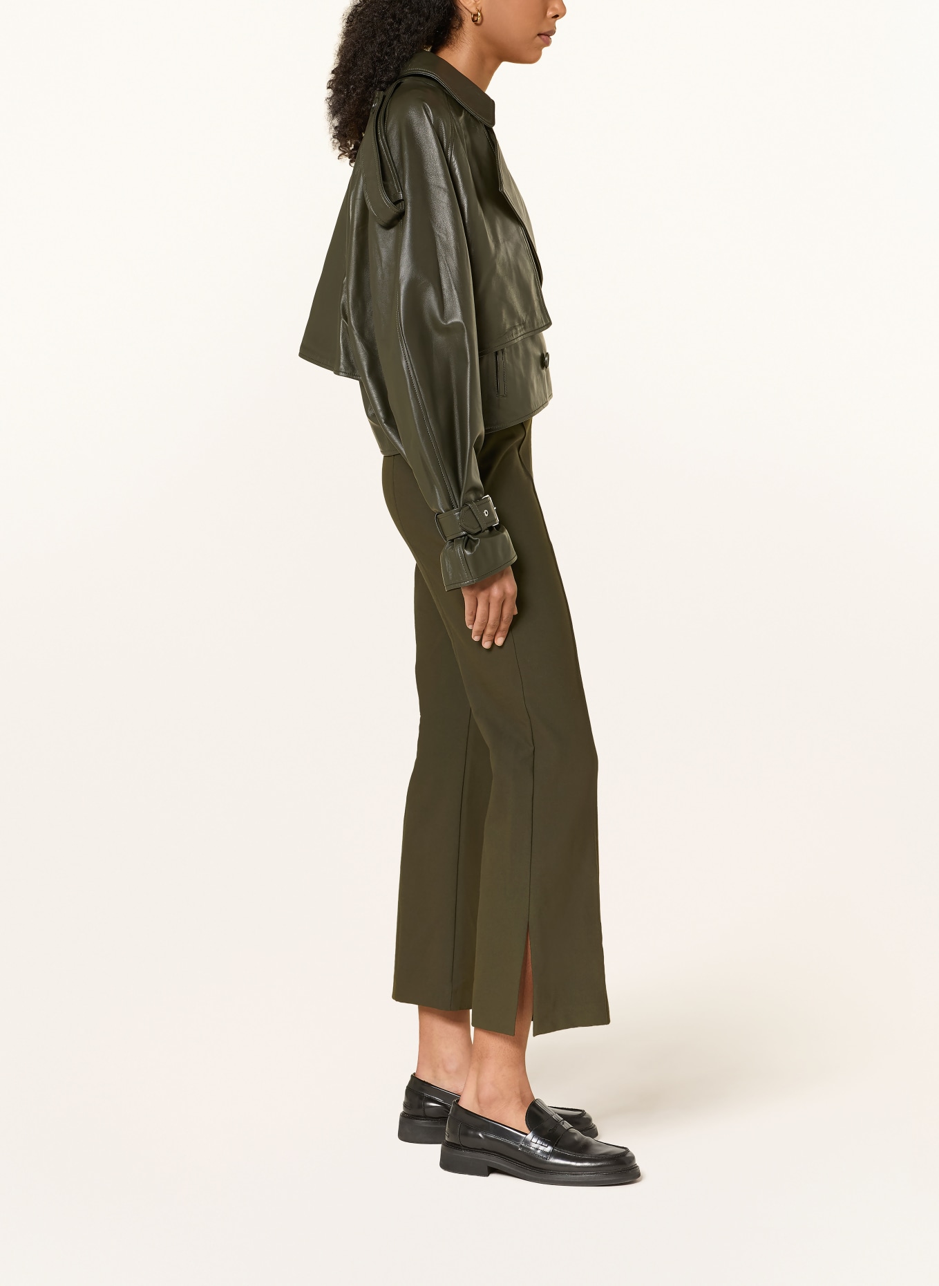 VINCE 7/8-length trousers: DARK GREEN