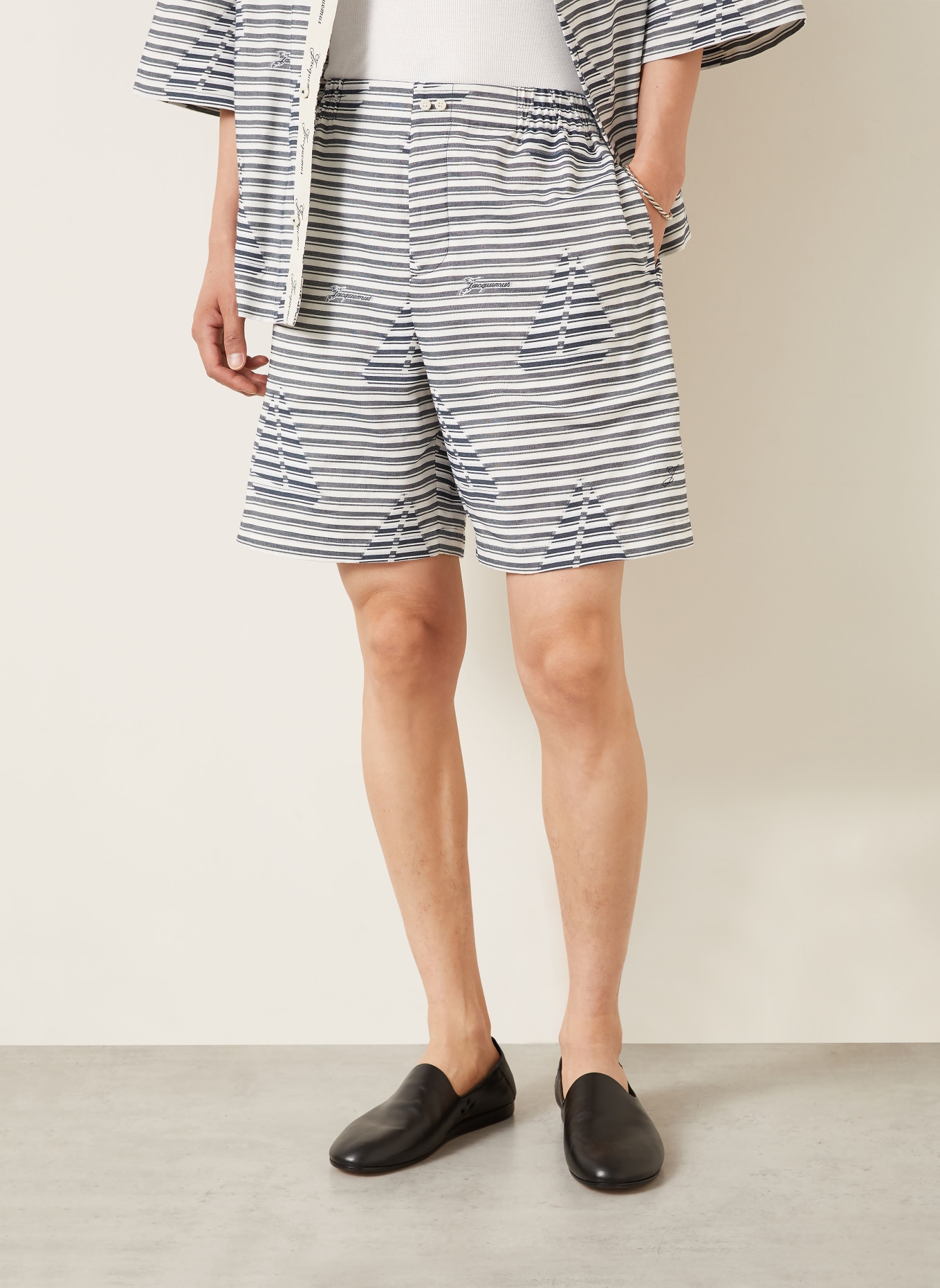 JACQUEMUS Shorts LE SHORT CALECON: WEISS / DUNKELGRAU / DUNKELBLAU