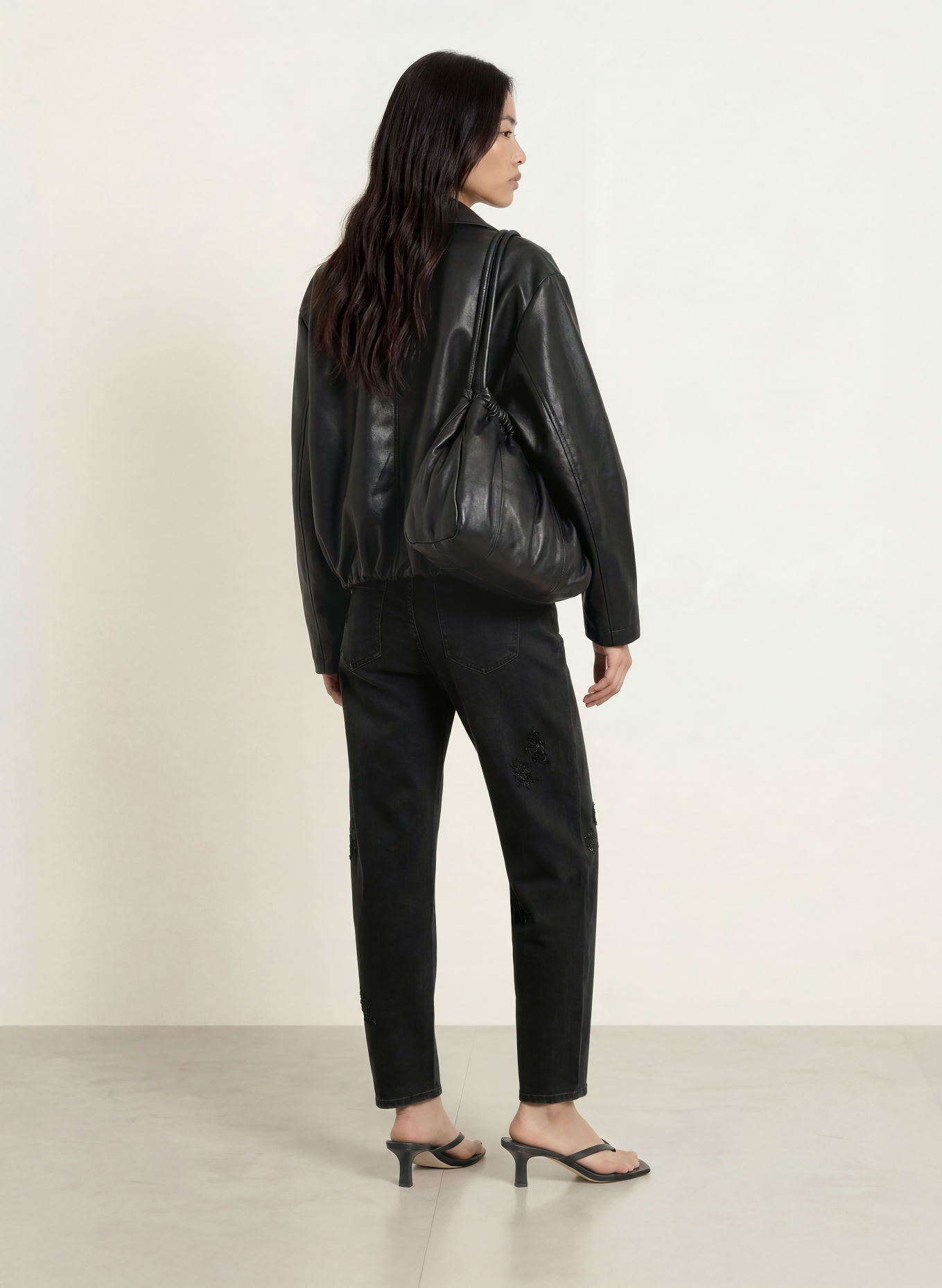 ELIAS RUMELIS Barrel jeans YOANA SPECIAL met sierstenen: 1347 dirty black