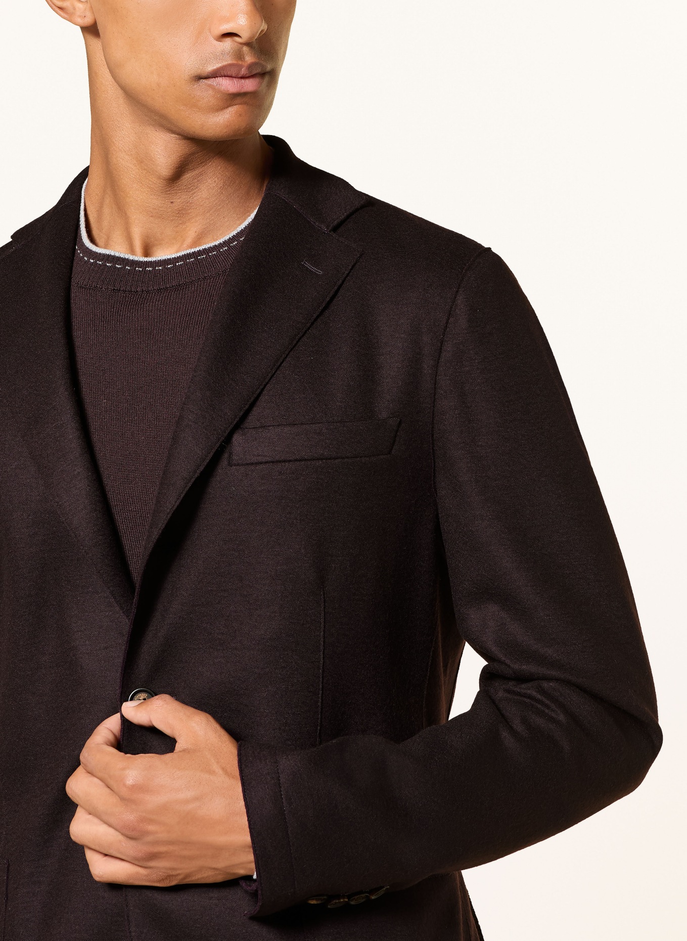 eleventy Extra Slim Fit Blazer: DARK RED