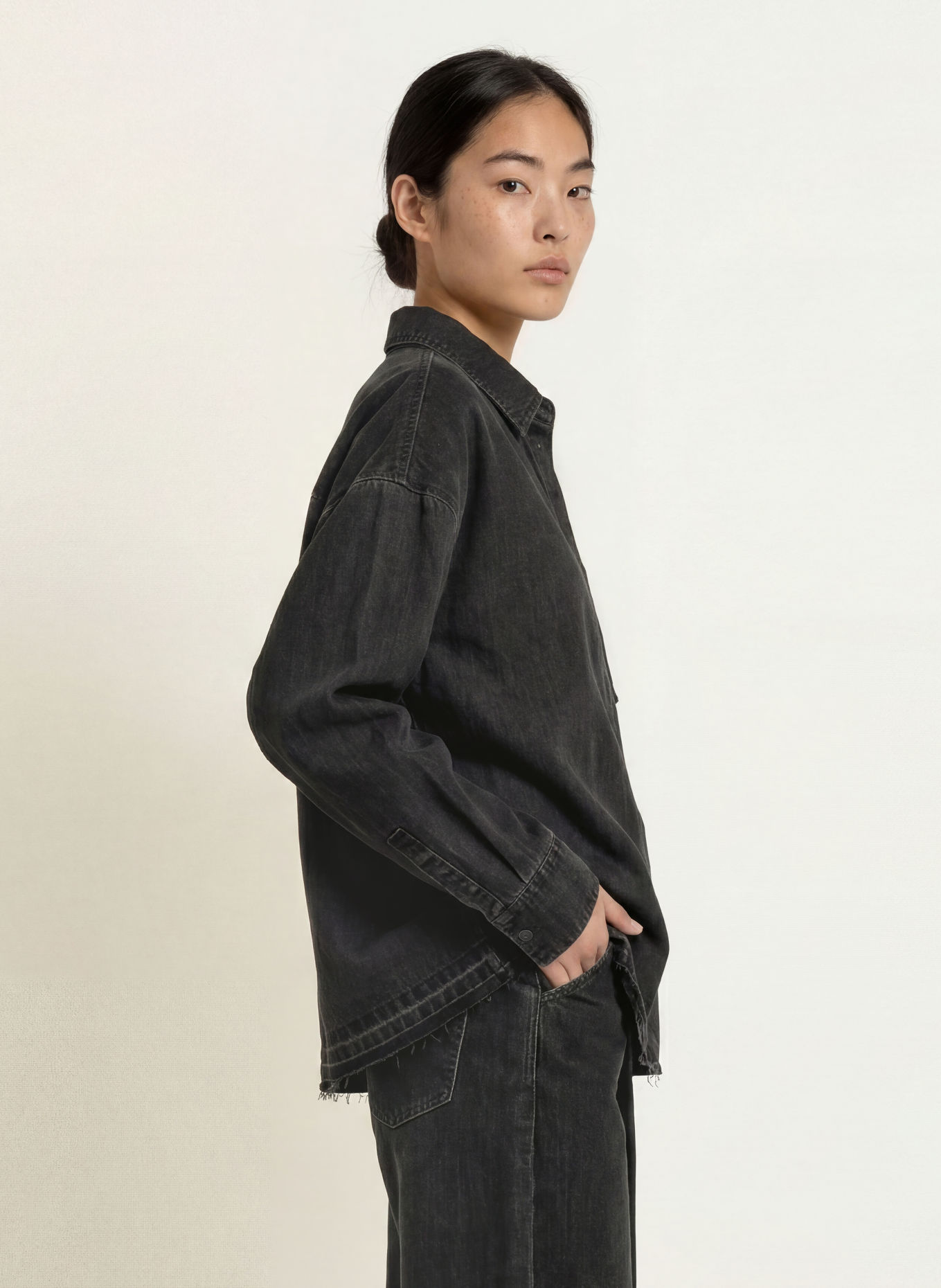 ELIAS RUMELIS Oversized-Jeansbluse BRIALY: DUNKELGRAU