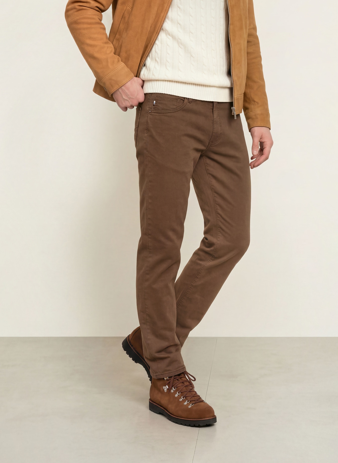BRAX Hose CADIZ Straight Fit: 52 CHOCOALTE