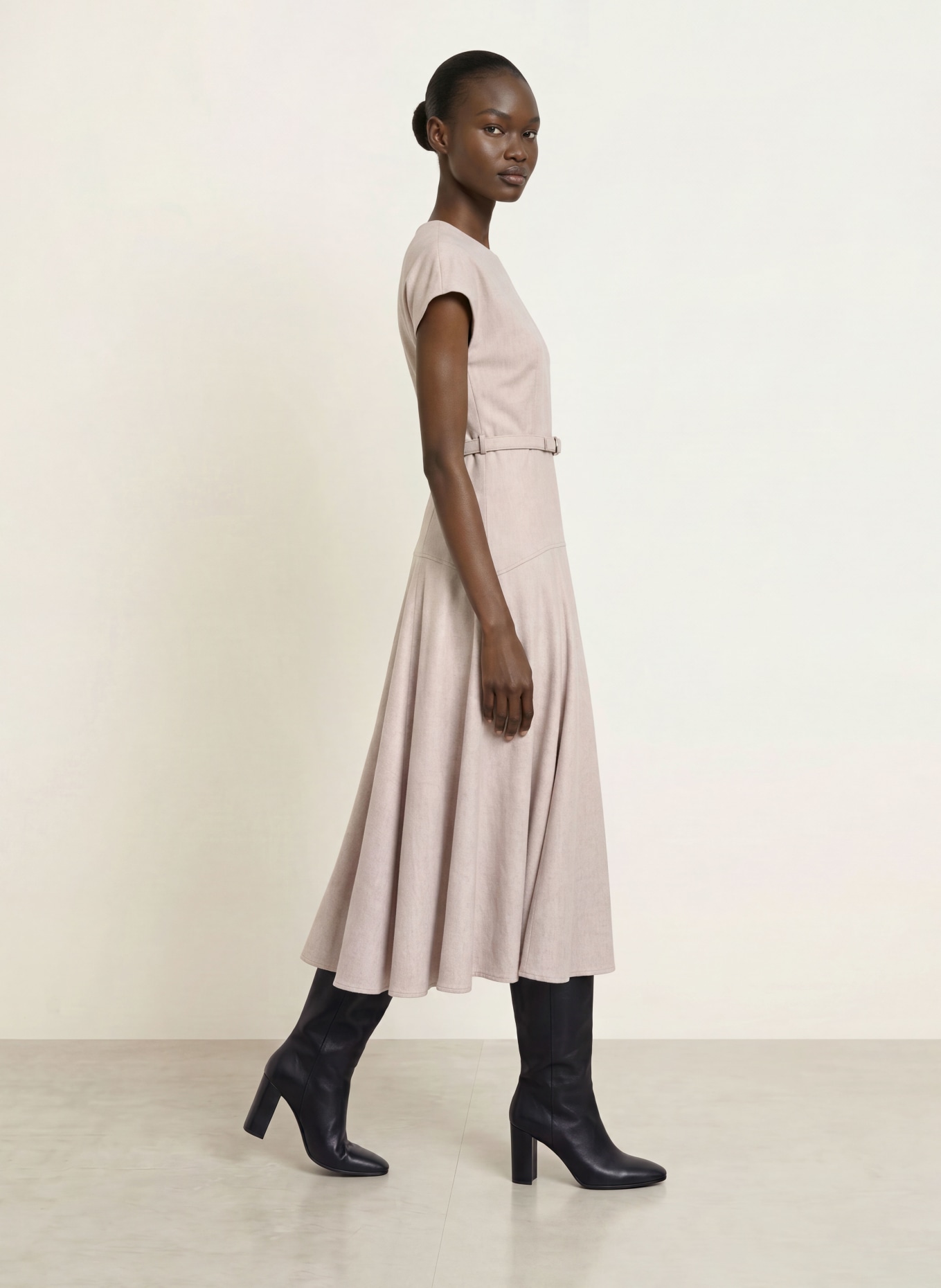BOSS Kleid DOPALA: BEIGE