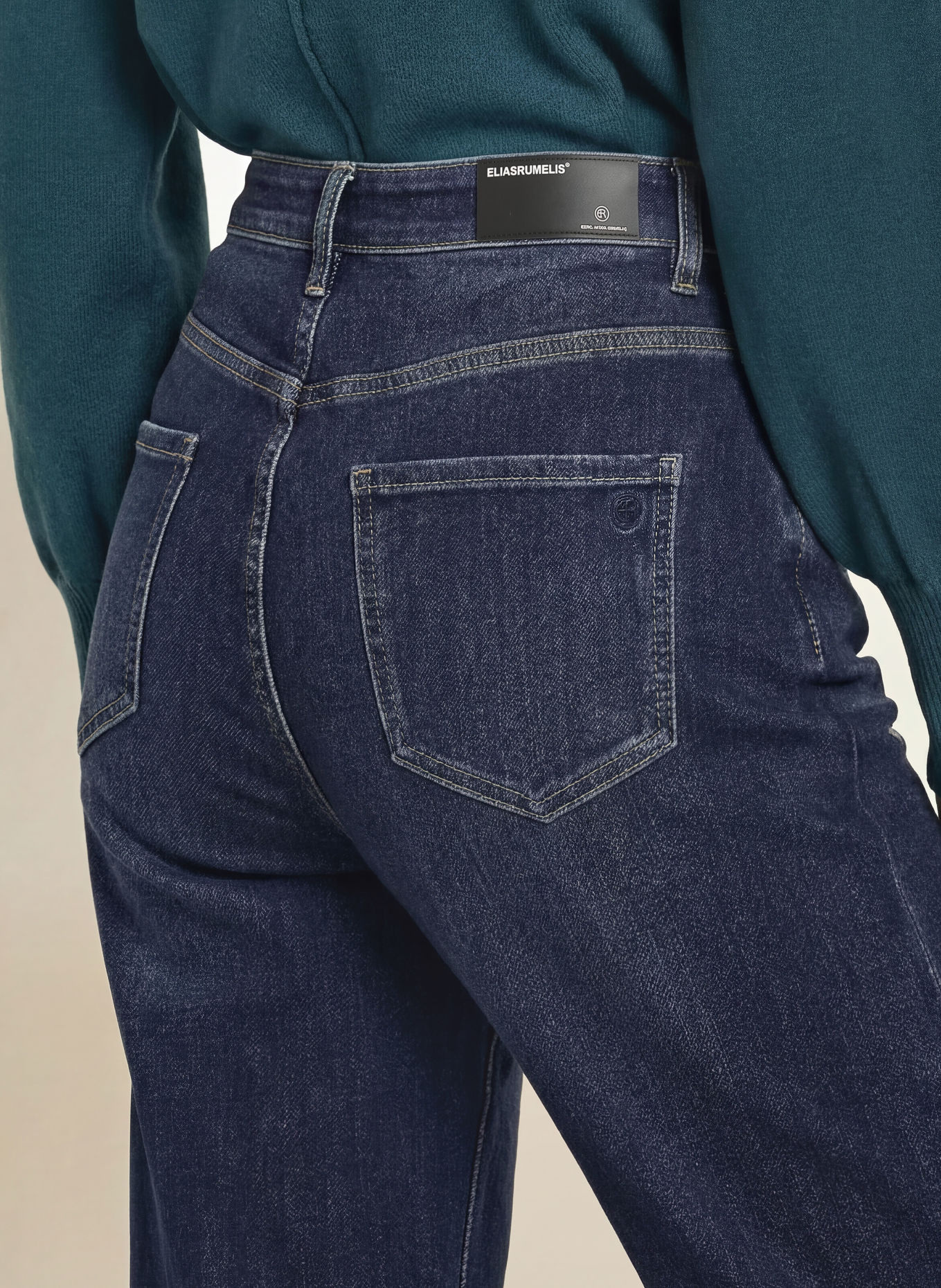 ELIAS RUMELIS Jean barrel YOANA: 1491 plymouth blue