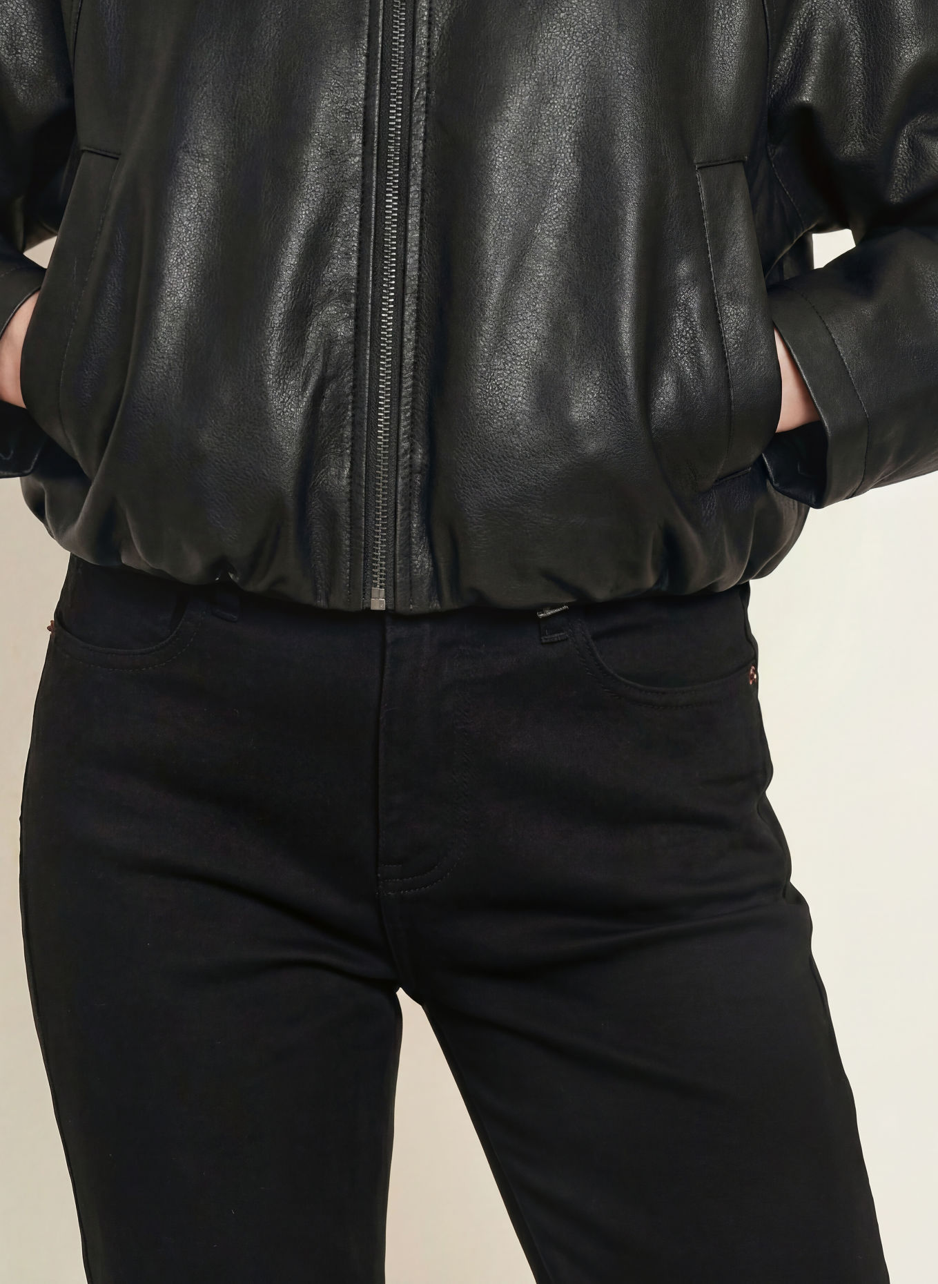 ELIAS RUMELIS LEONA Cropped jeans: 1500 rich black