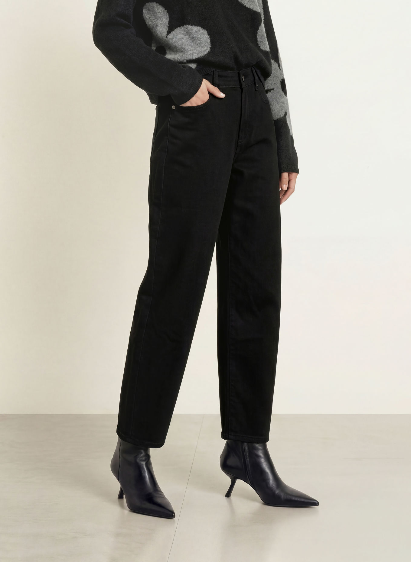 ELIAS RUMELIS Jean barrel YOANA: 1500 rich black
