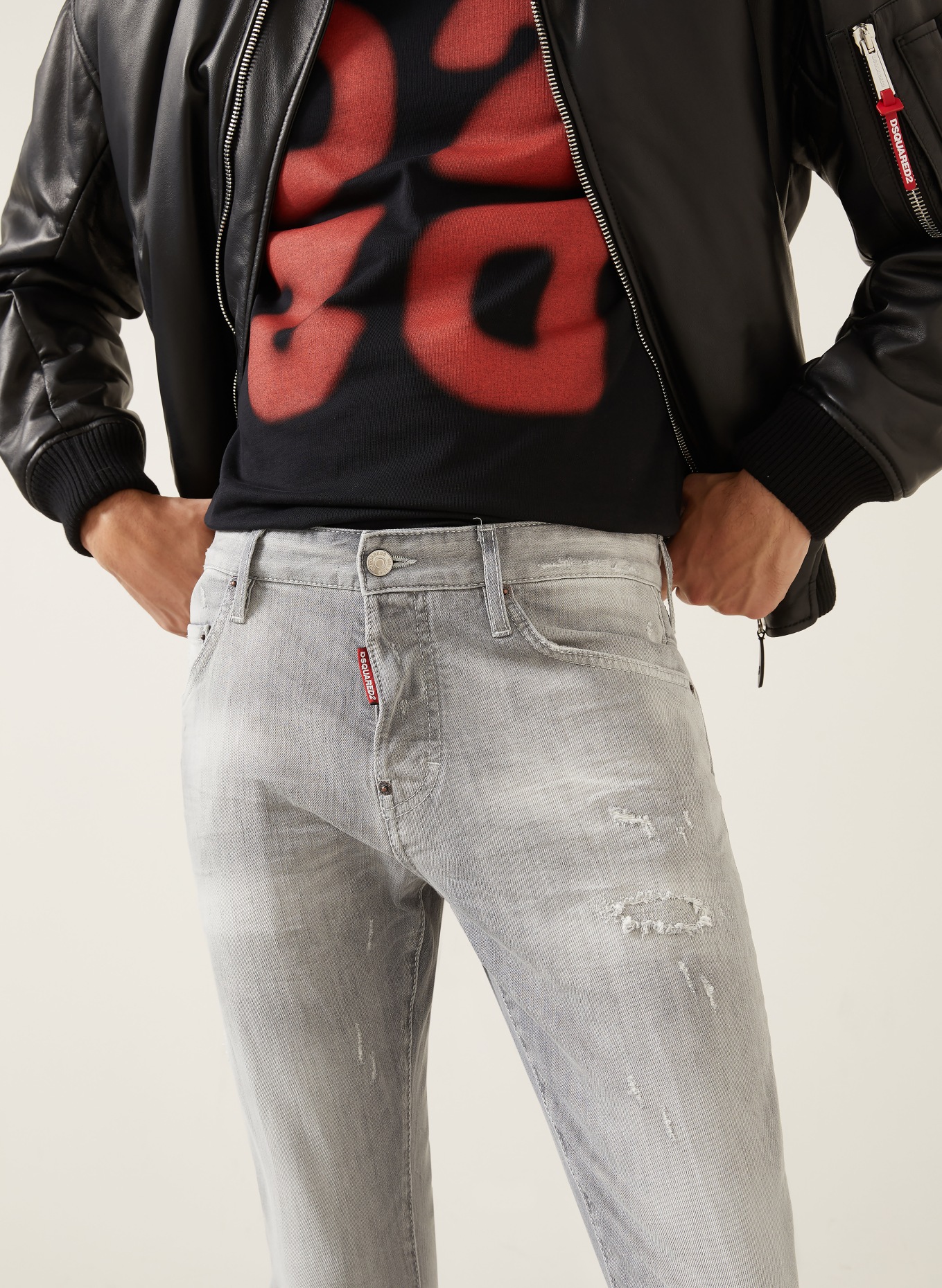 DSQUARED2 Destroyed Jeans SKATER Extra Slim Fit: 852 GREY
