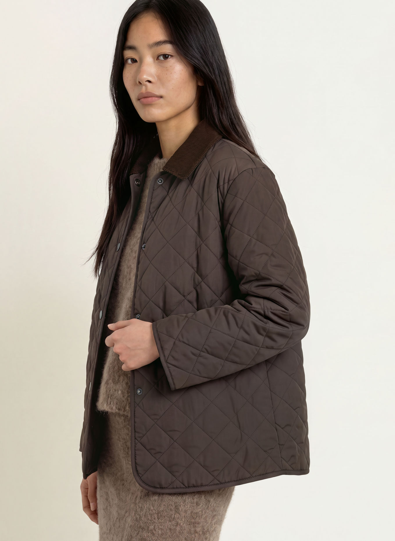 Stylein Gewatteerde jas SABRIA van corduroy: MARRON FONCÉ