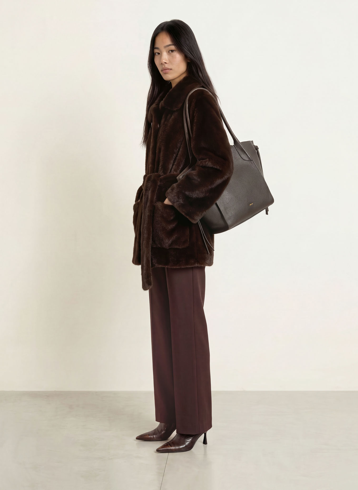Stylein Kunstfell-Jacke HILANI: DUNKELBRAUN
