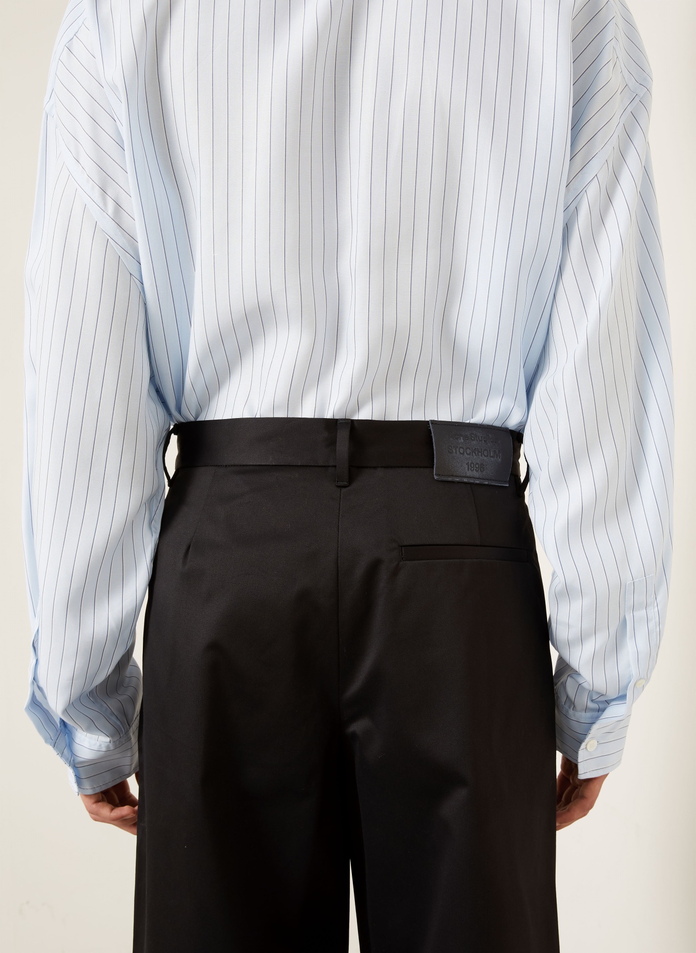 Acne Studios Broek met normale pasvorm: ZWART