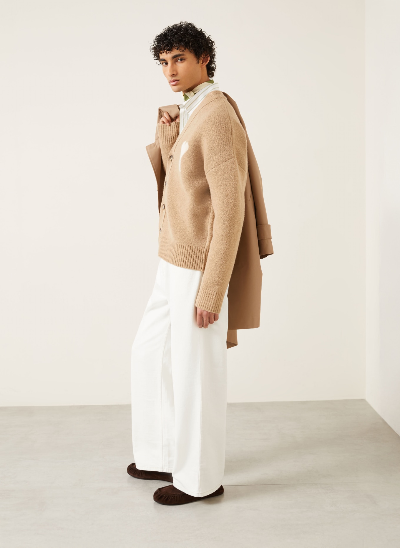 AMI PARIS Jeans: 136 BLANC CREME