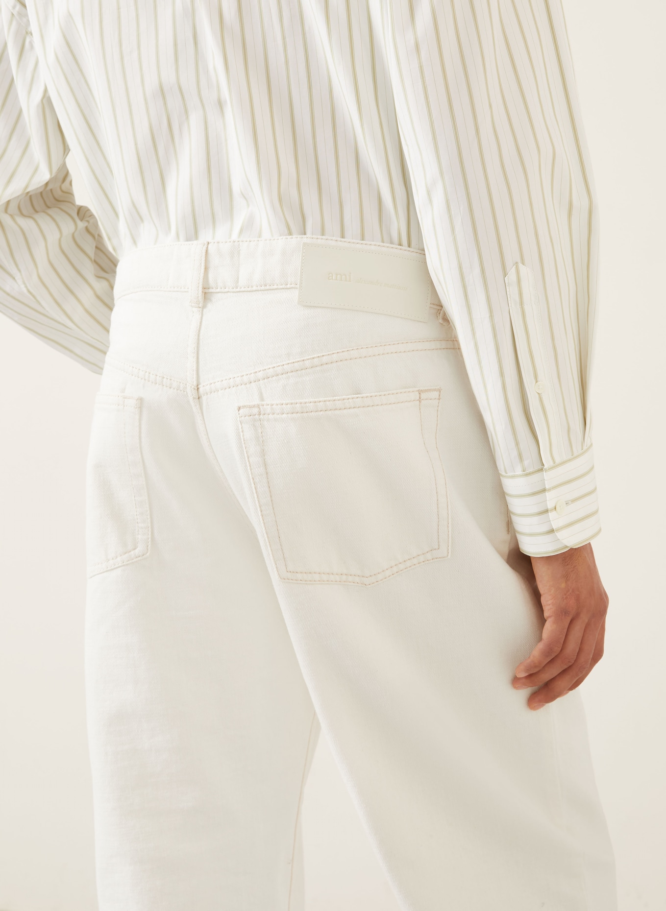 AMI PARIS Jeans: 136 BLANC CREME