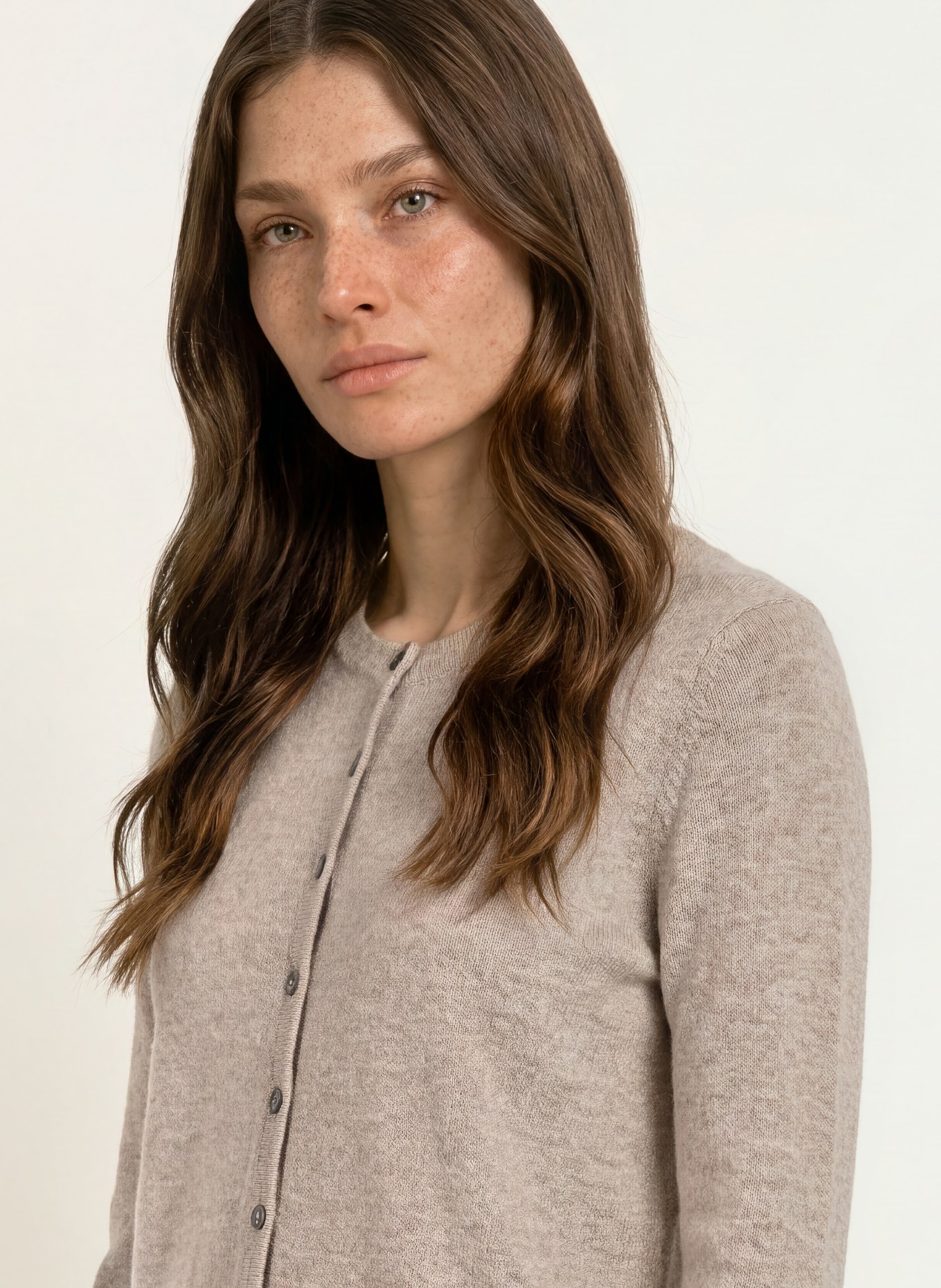 ALLUDE Gilet en cachemire à volants: BEIGE