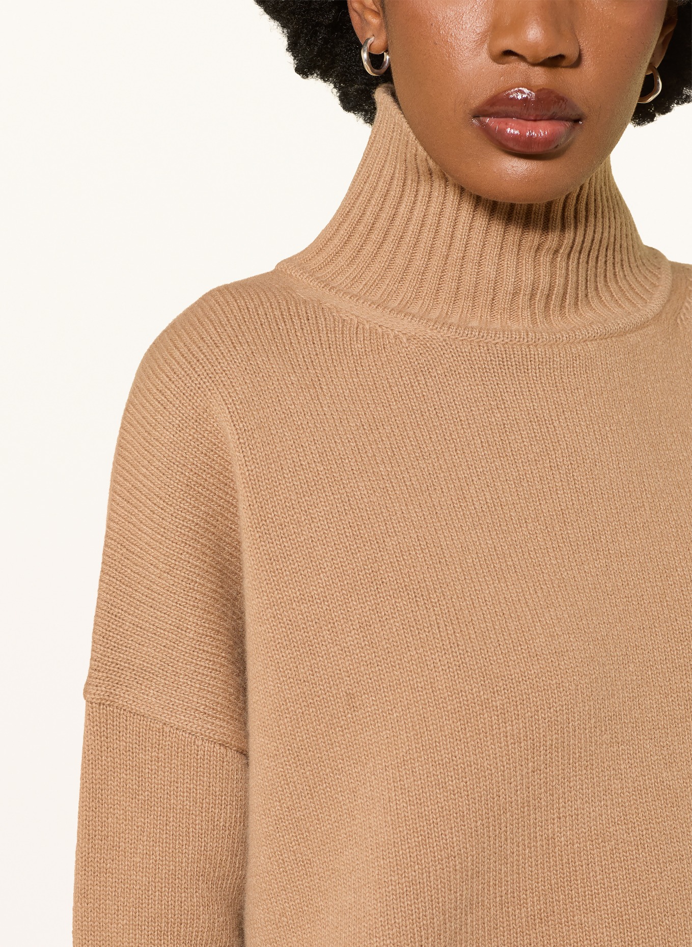 WEEKEND Max Mara Sweter BORGIA: CAMELOWY
