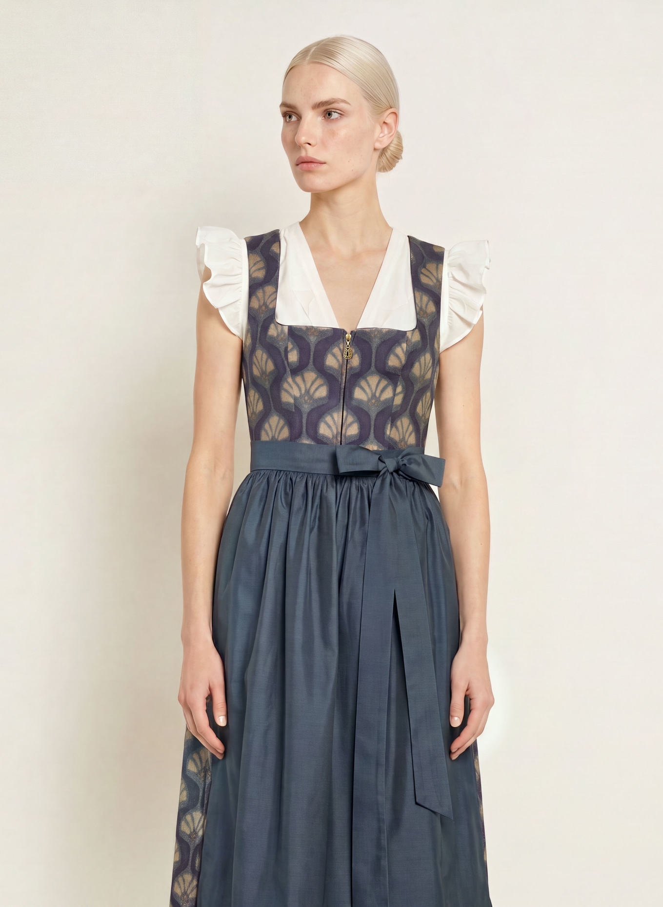 SPORTALM Dirndl TREUBACH: DONKERBLAUW / BEIGE