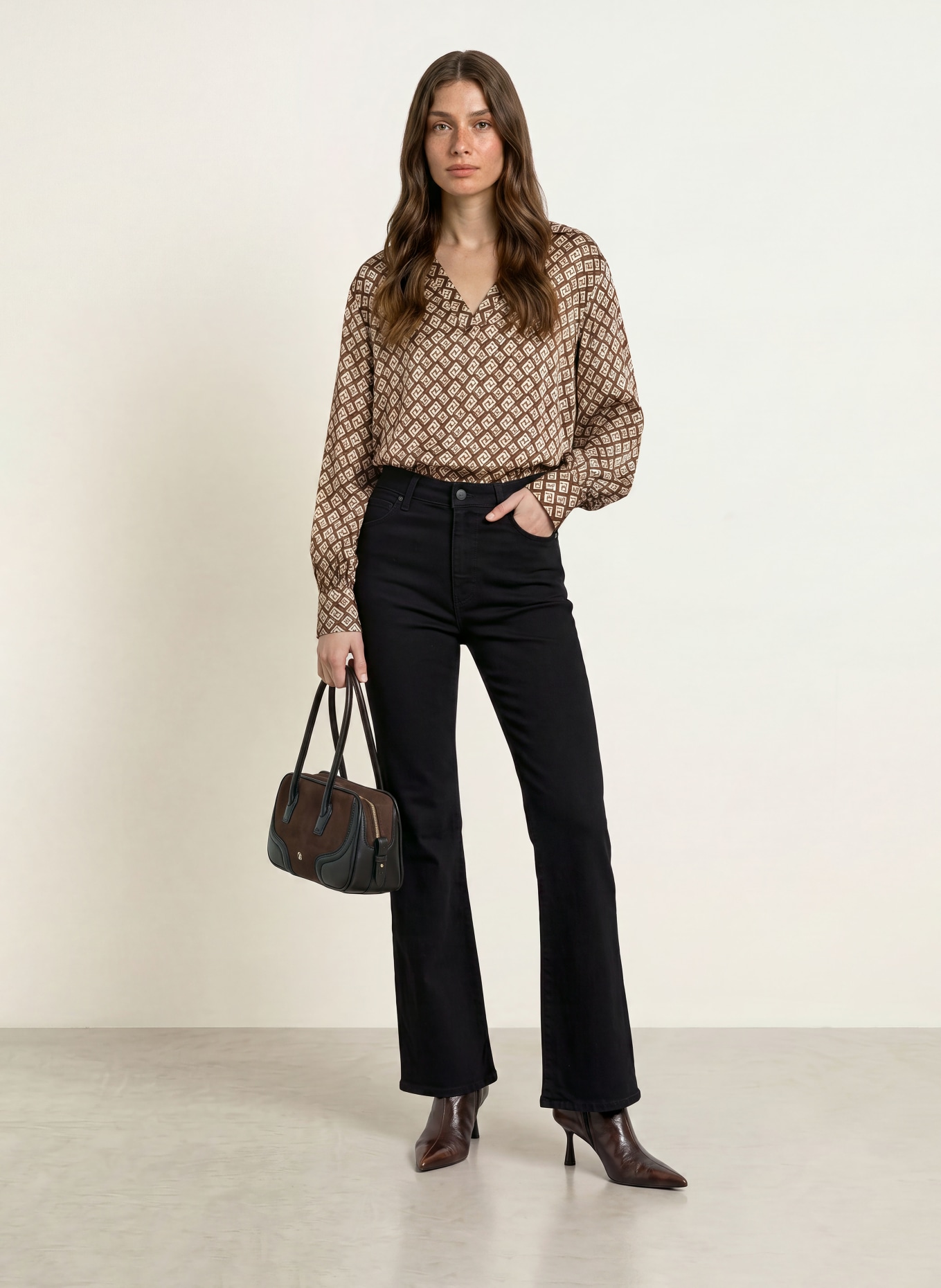 ÉMANOU Shirt blouse with silk: DARK BROWN / BEIGE / CREAM