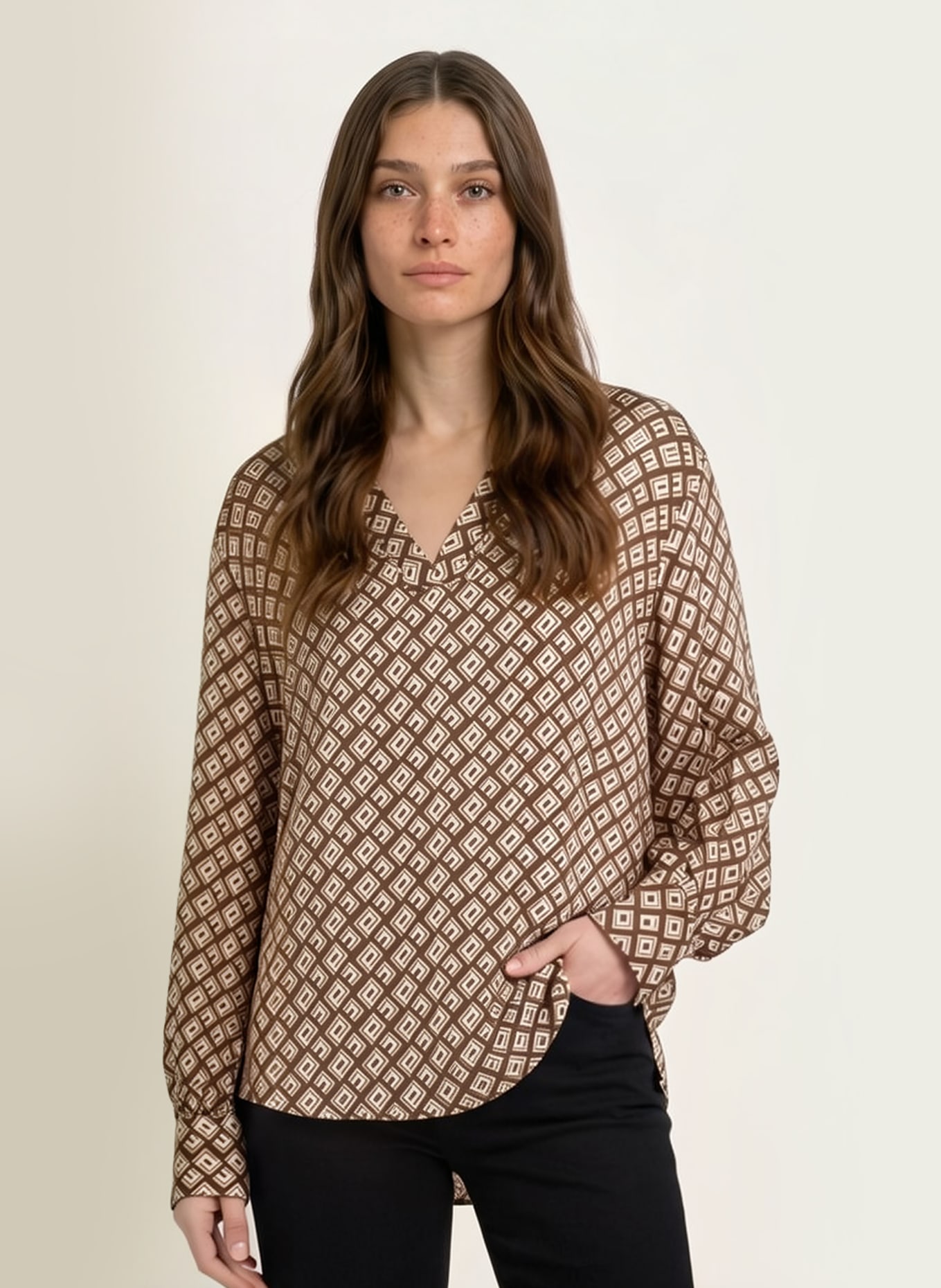 ÉMANOU Shirt blouse with silk: DARK BROWN / BEIGE / CREAM