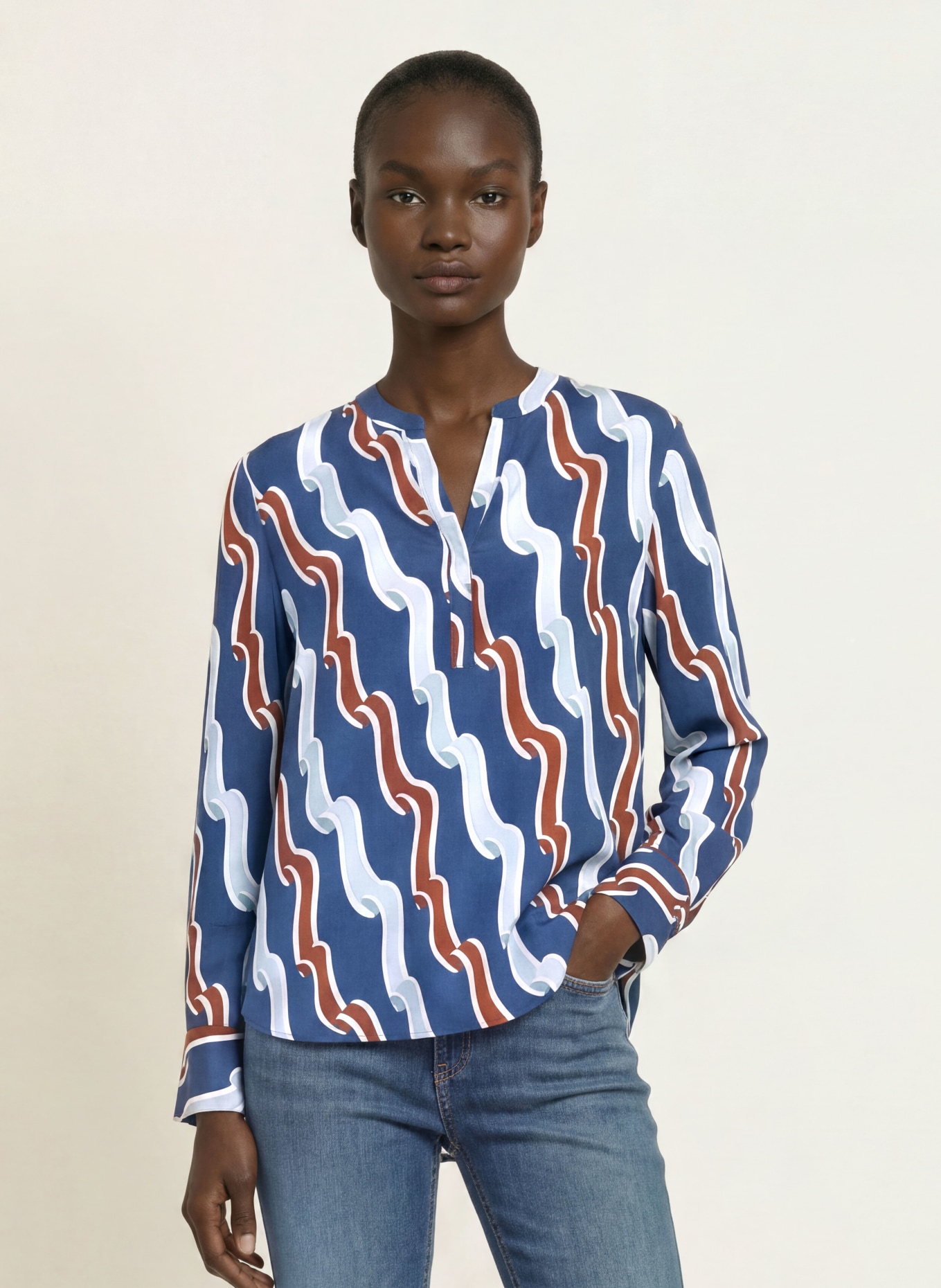 HERZENS Shirt blouse with silk: BLUE / DARK BROWN / GRAY