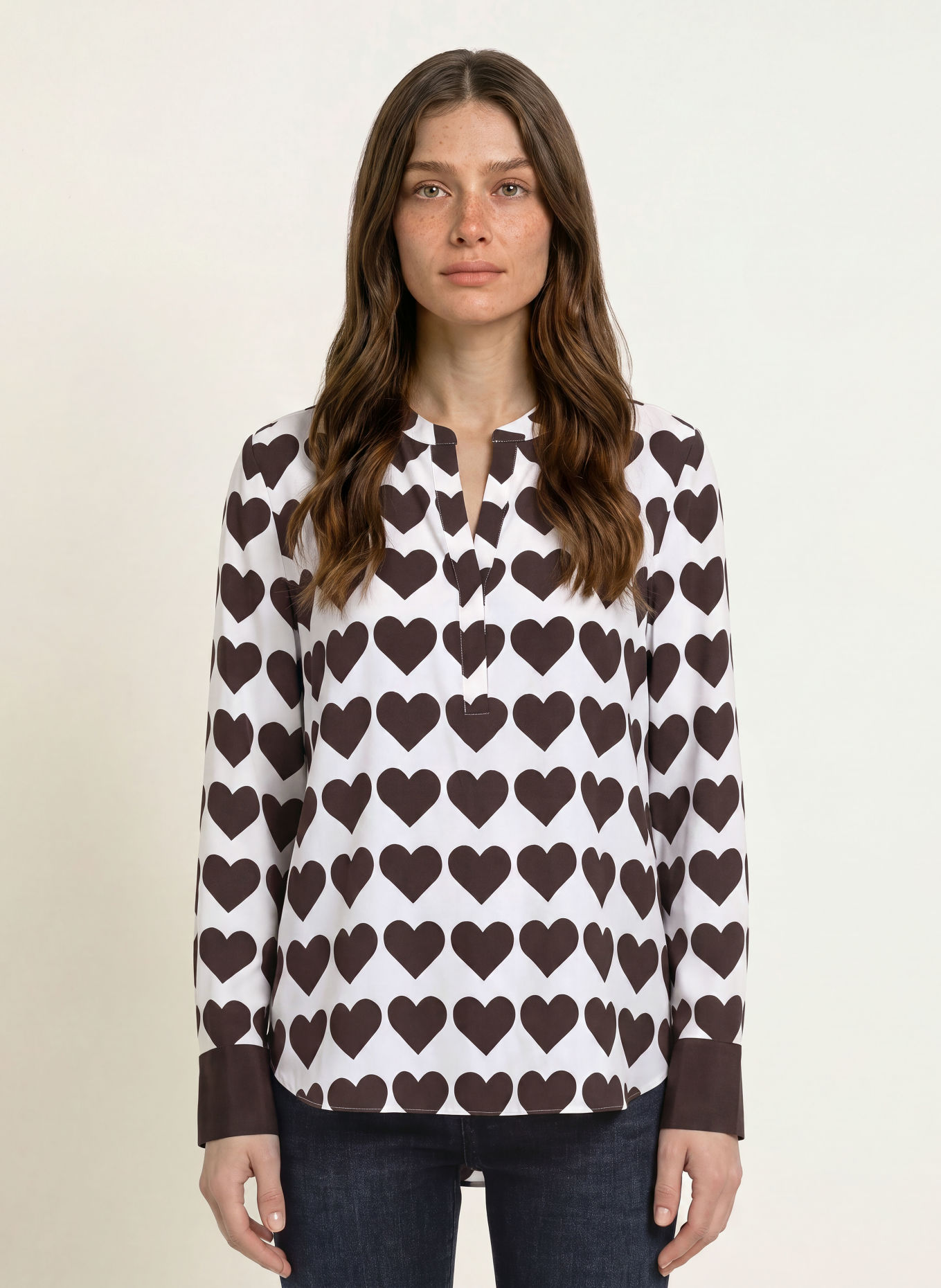 HERZENS Blusenshirt mit Seide: ECRU / DUNKELBRAUN