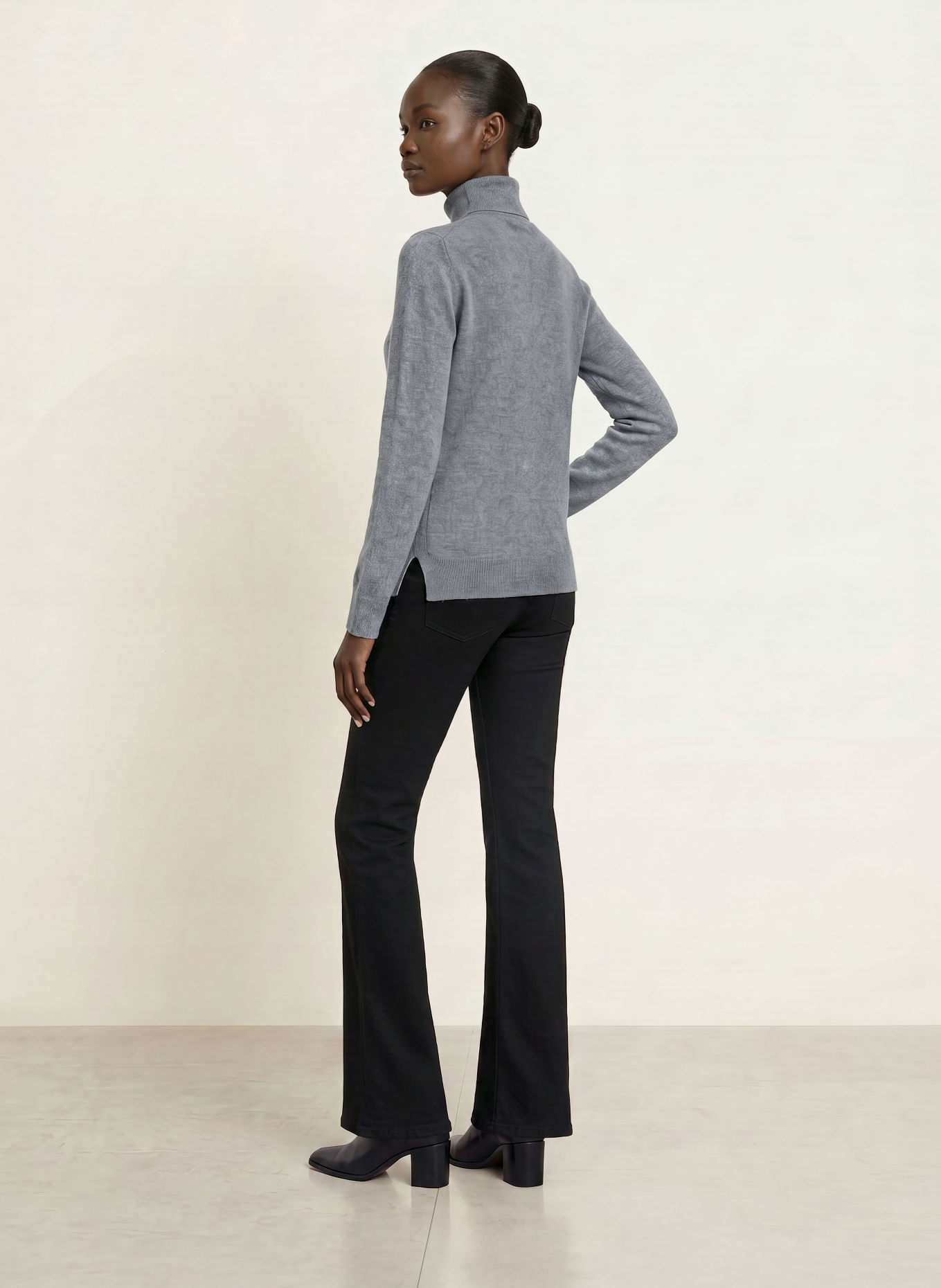 (THE MERCER) N.Y. Pull à col roulé en cachemire: GRIS
