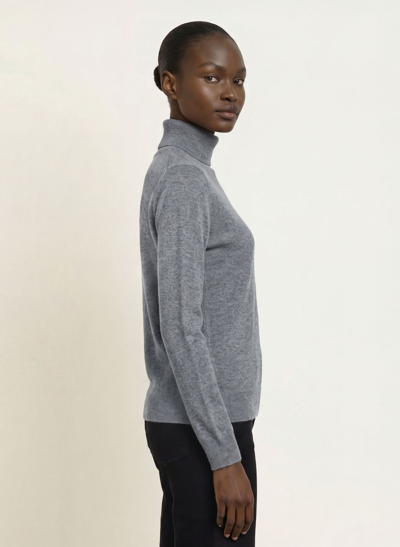 (THE MERCER) N.Y. Pull à col roulé en cachemire: GRIS