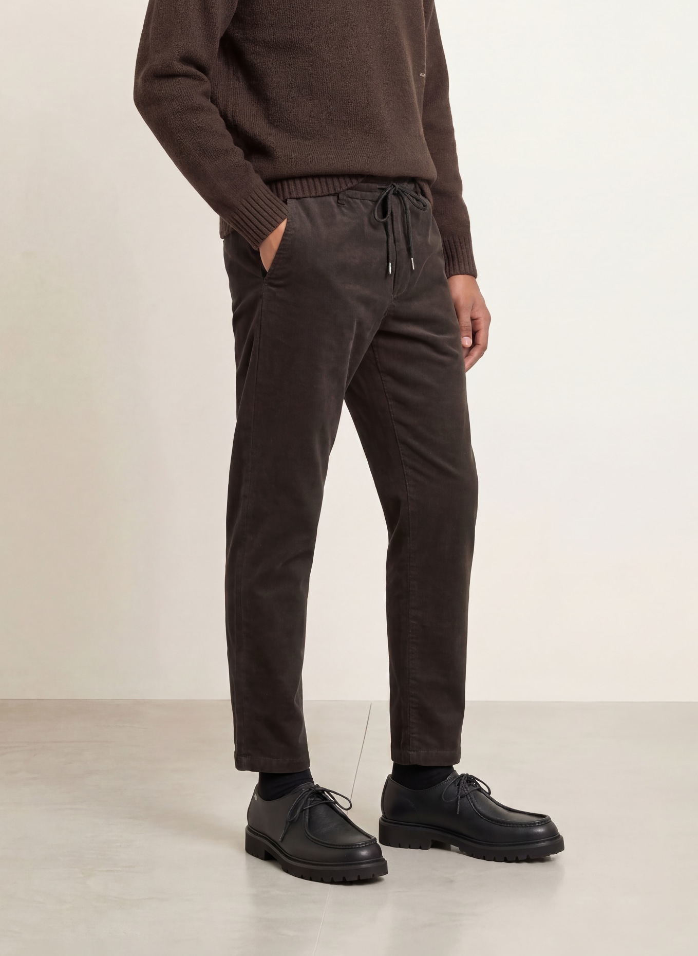 DRYKORN Cordbroek DEGER Regular Fit: MARRON FONCÉ