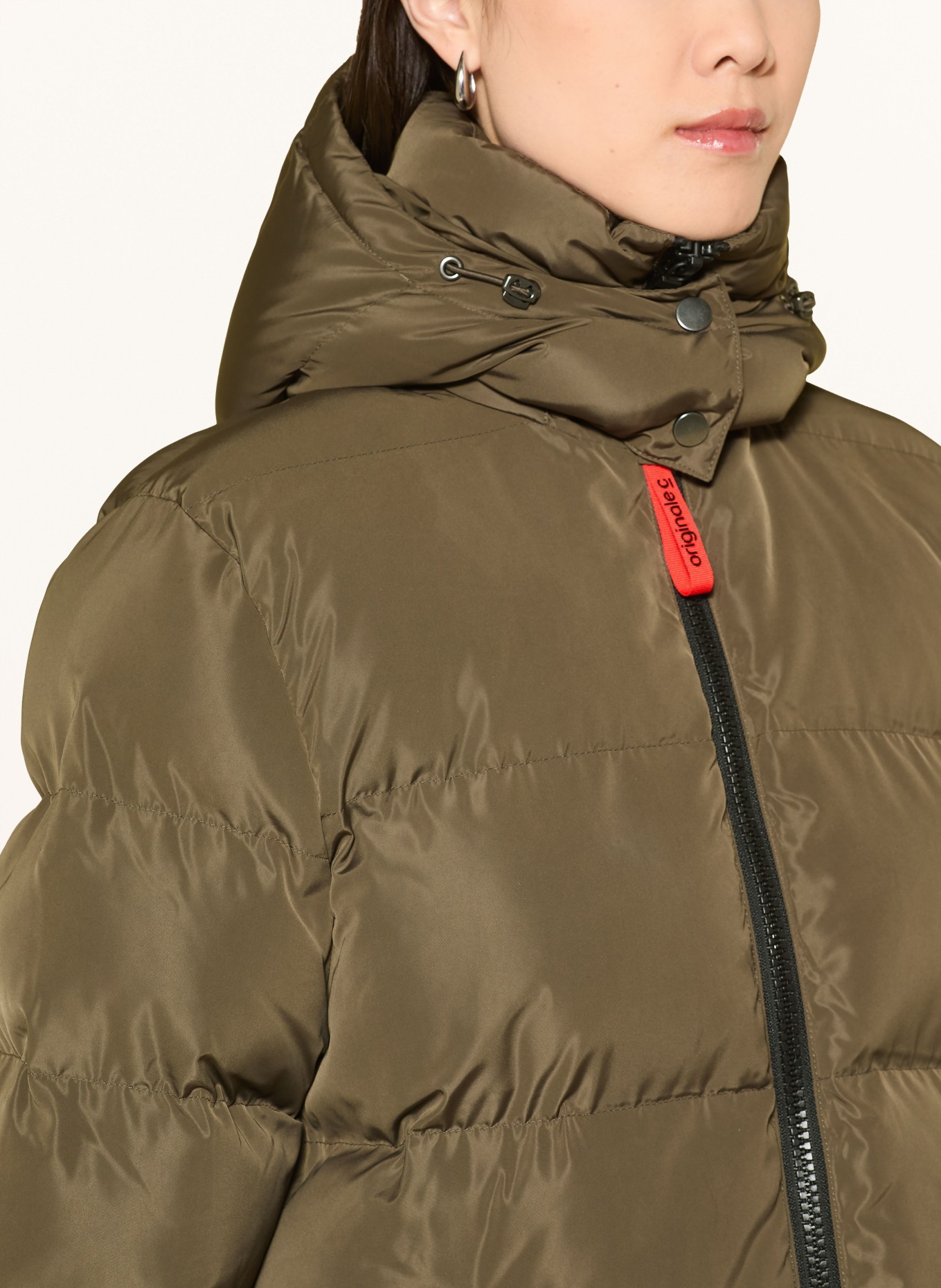 No.1 Como Steppmantel ISCHGL mit abnehmbarer Kapuze: TAUPE
