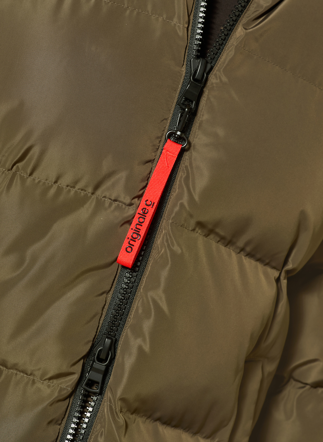 No.1 Como Steppmantel ISCHGL mit abnehmbarer Kapuze: TAUPE