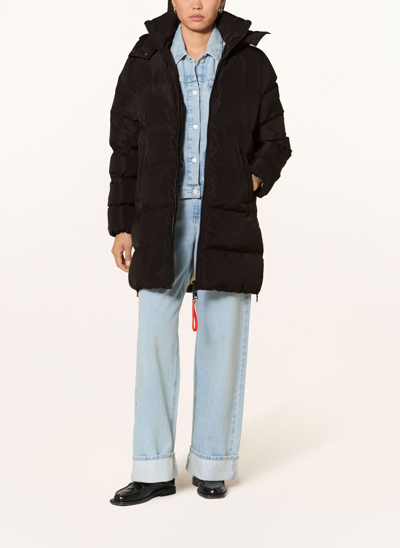 No.1 Como Manteau matelassé ISCHGL avec capuche amovible: NOIR