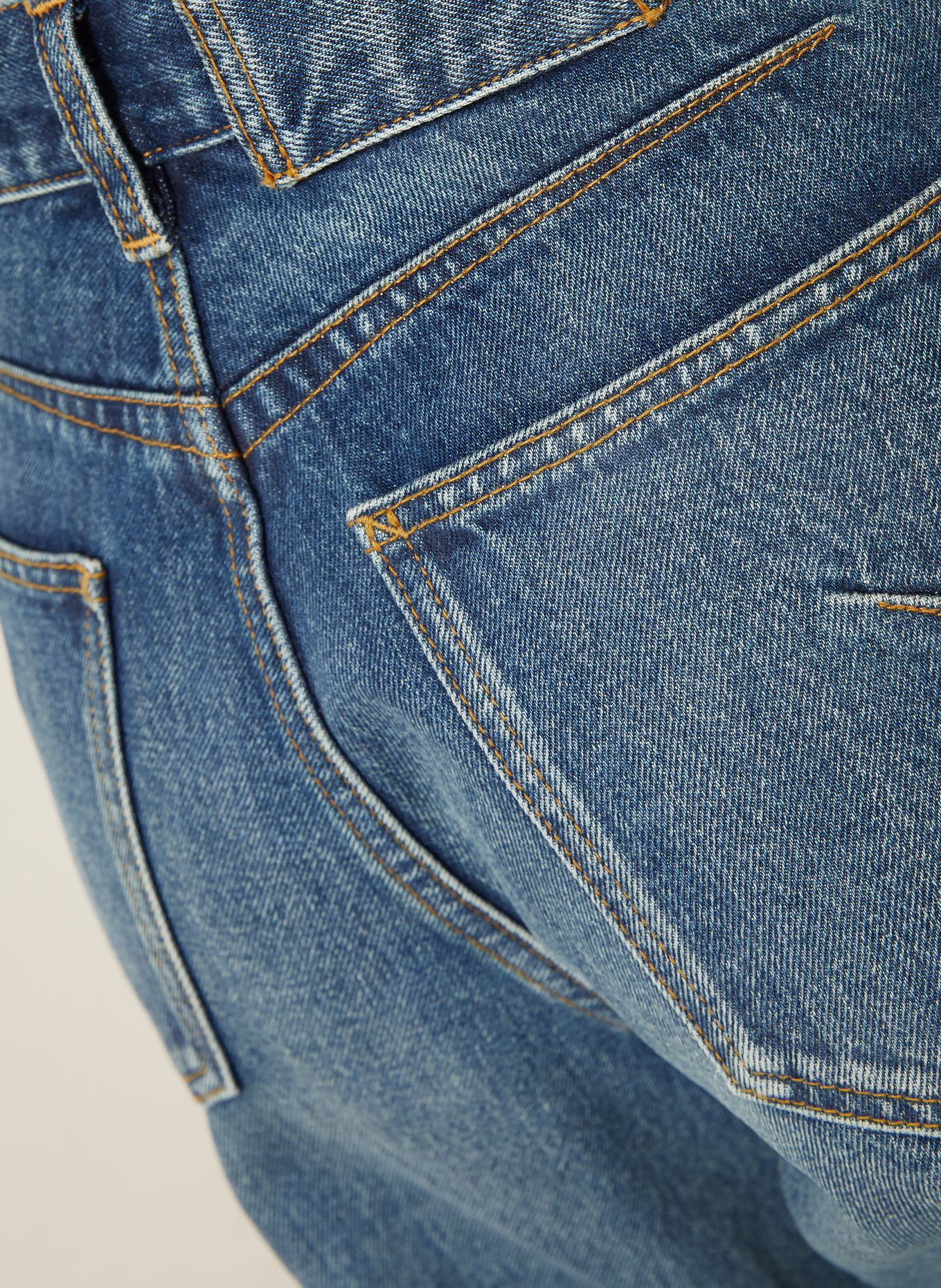 ALAÏA Bootcut Jeans: A25 BLUE STONE
