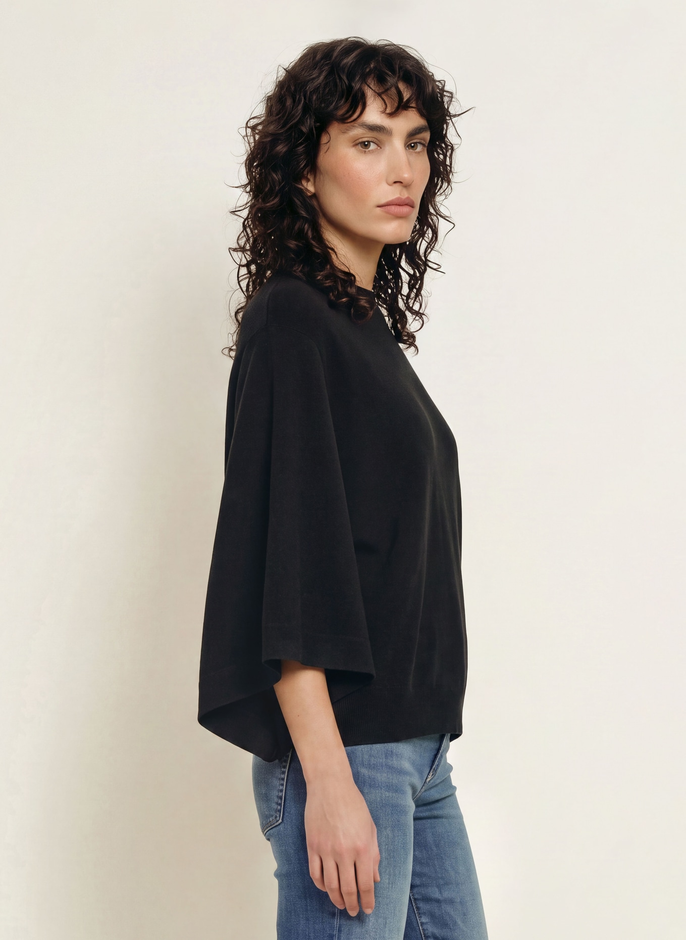 HERZENS Cashmere Sweater: BLACK